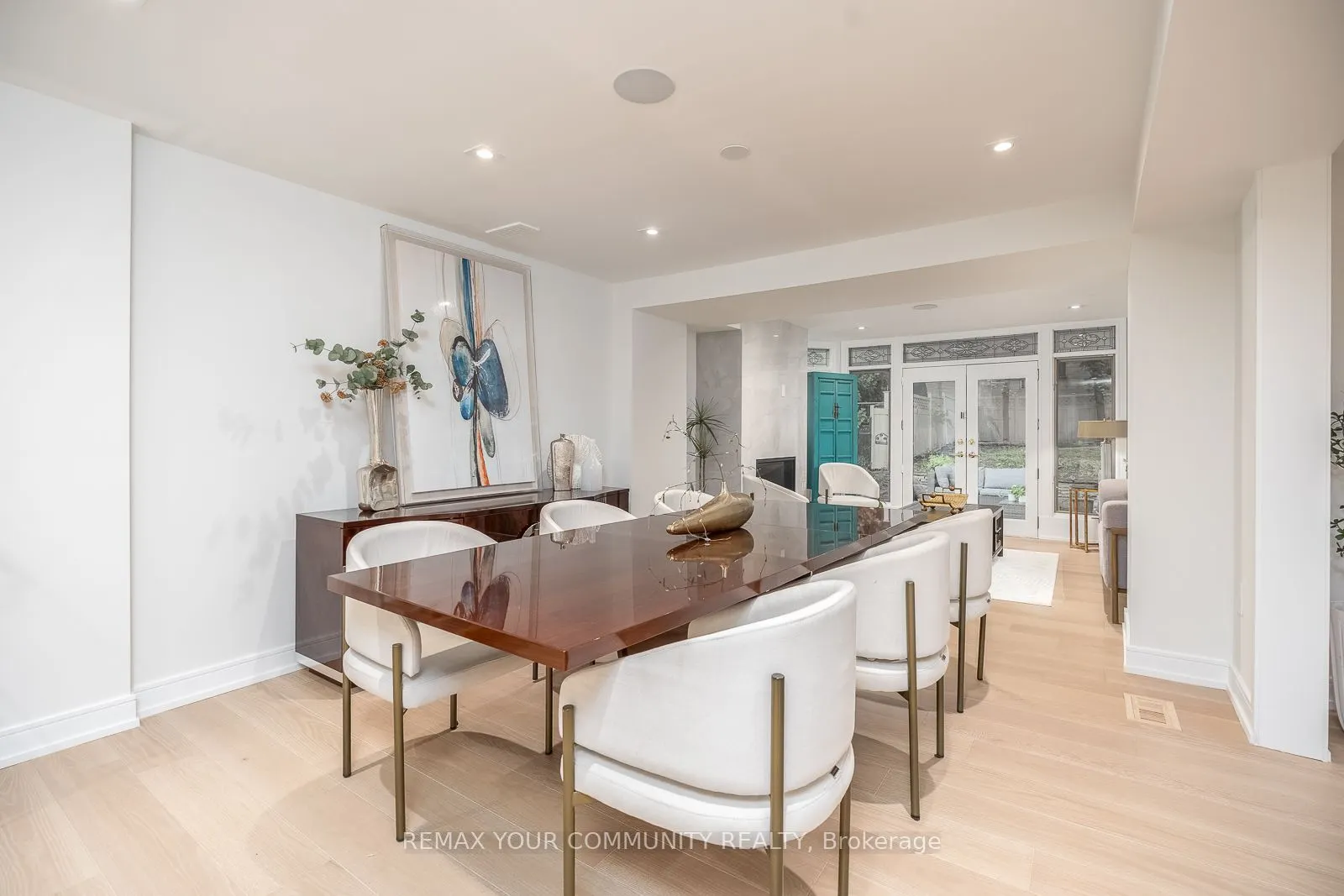 354 Bessborough Drive