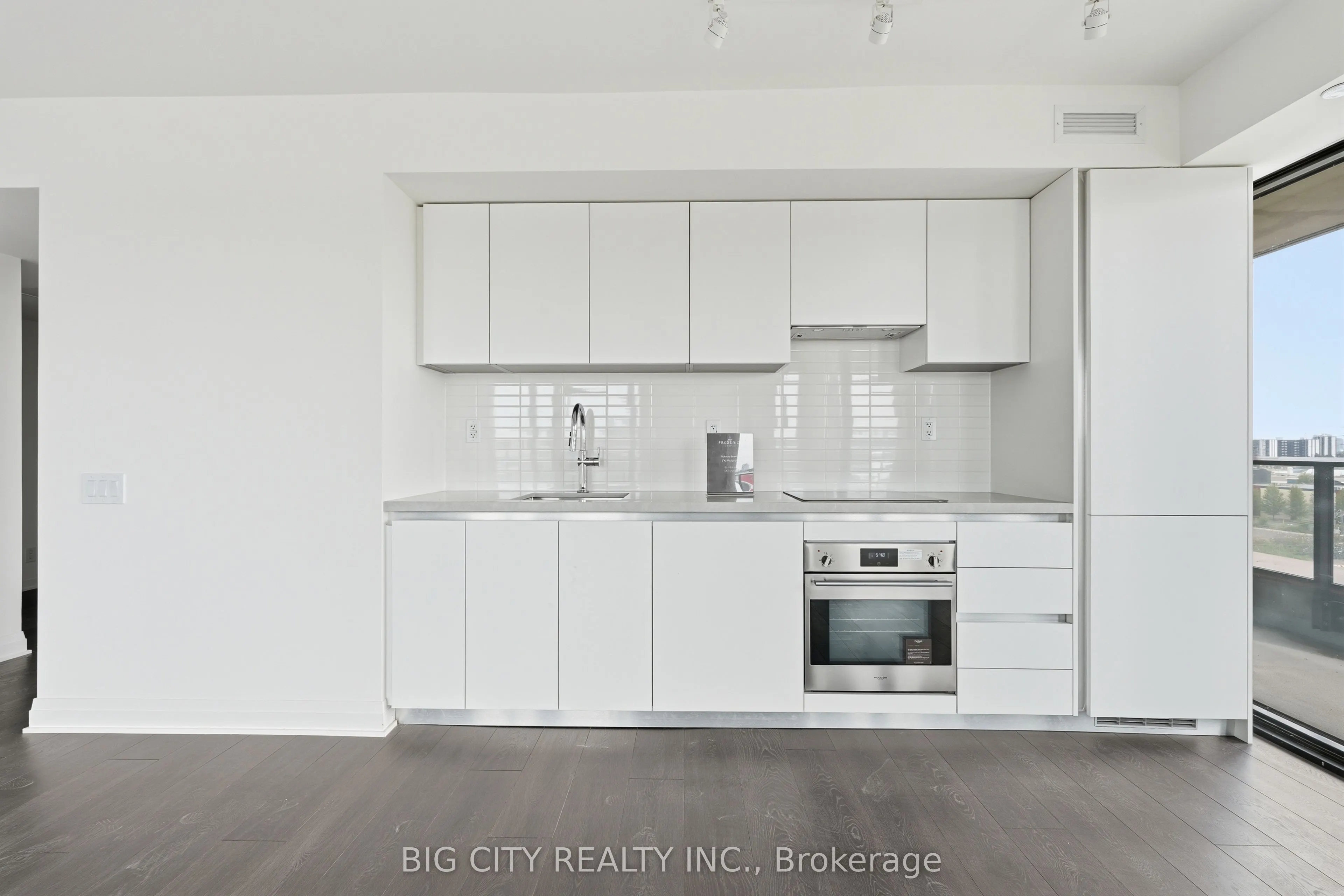 25 Frederick Todd Way #602