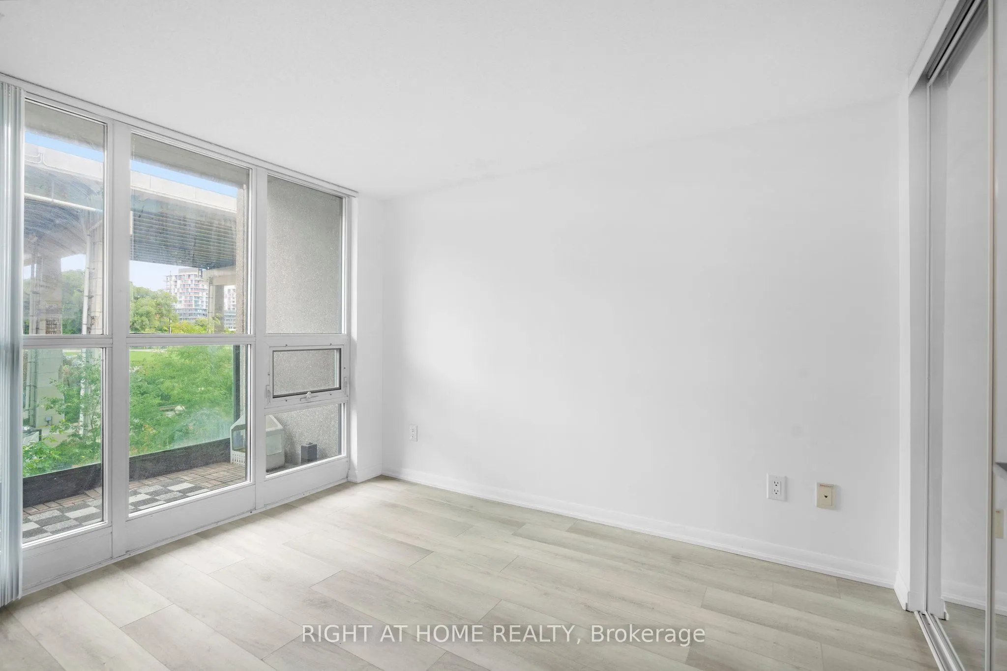 231 Fort York Boulevard #329