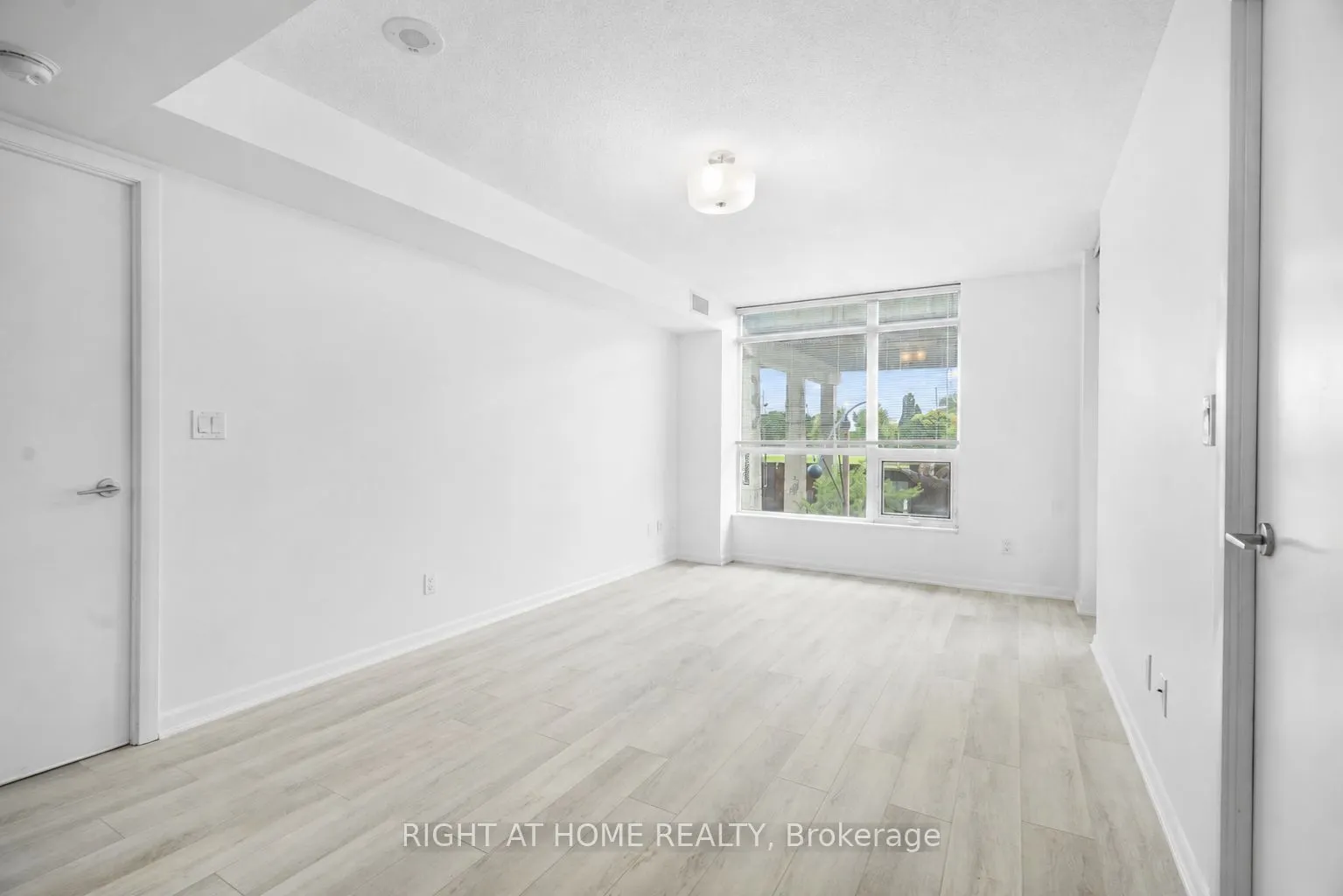 231 Fort York Boulevard #329