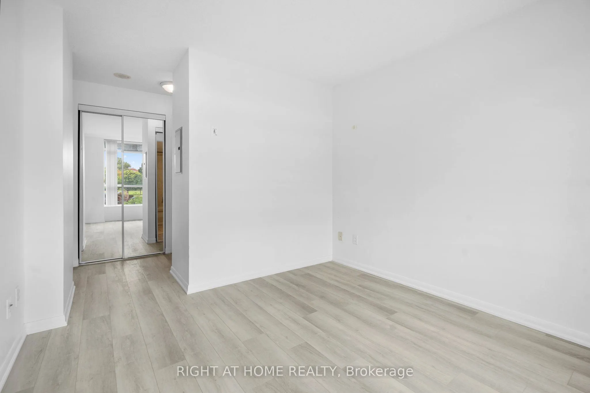 231 Fort York Boulevard #329
