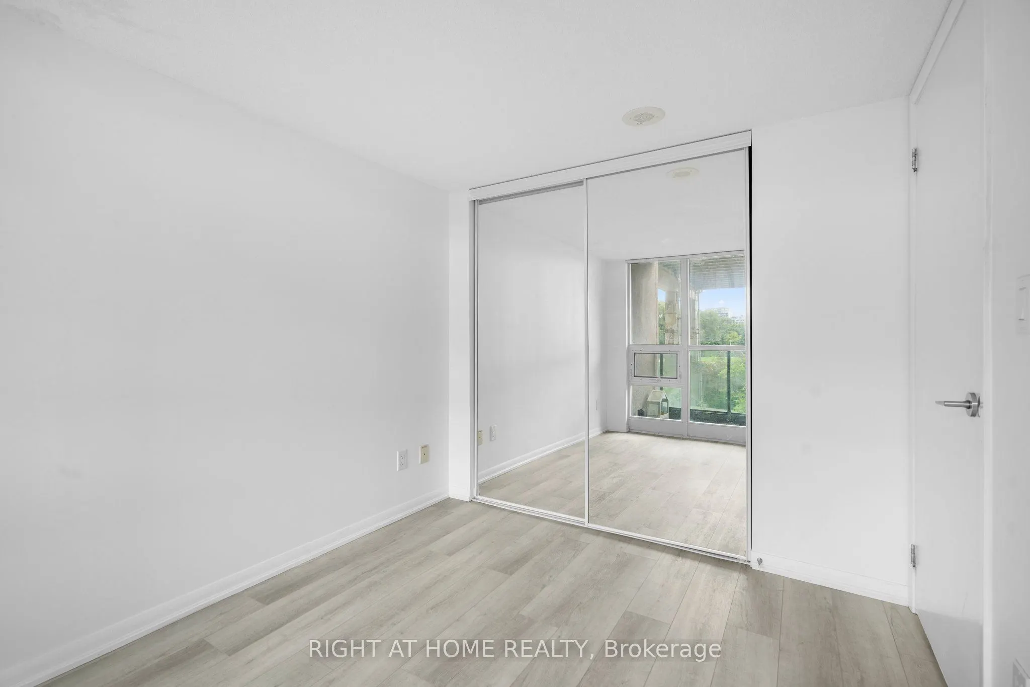 231 Fort York Boulevard #329