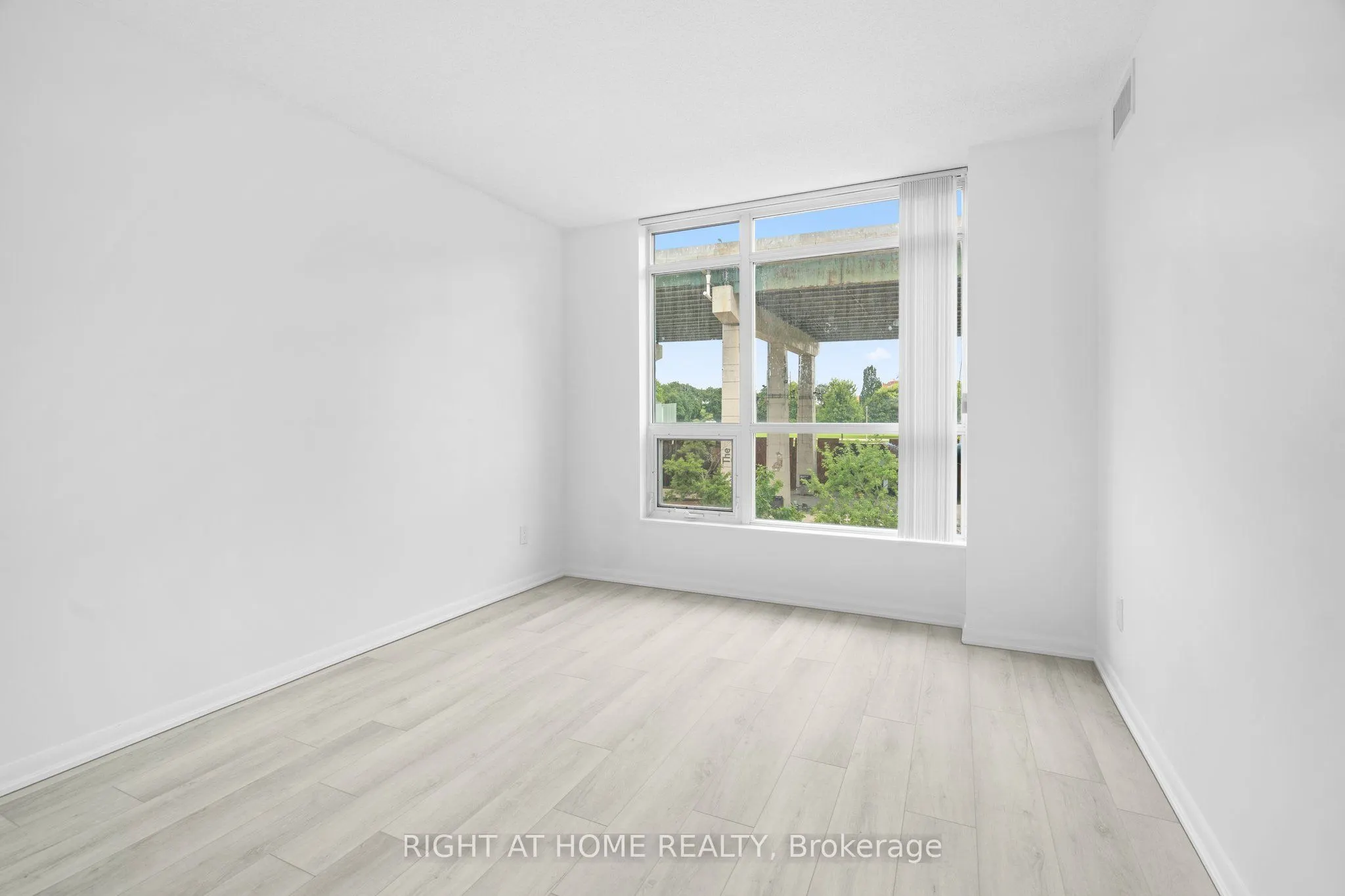 231 Fort York Boulevard #329
