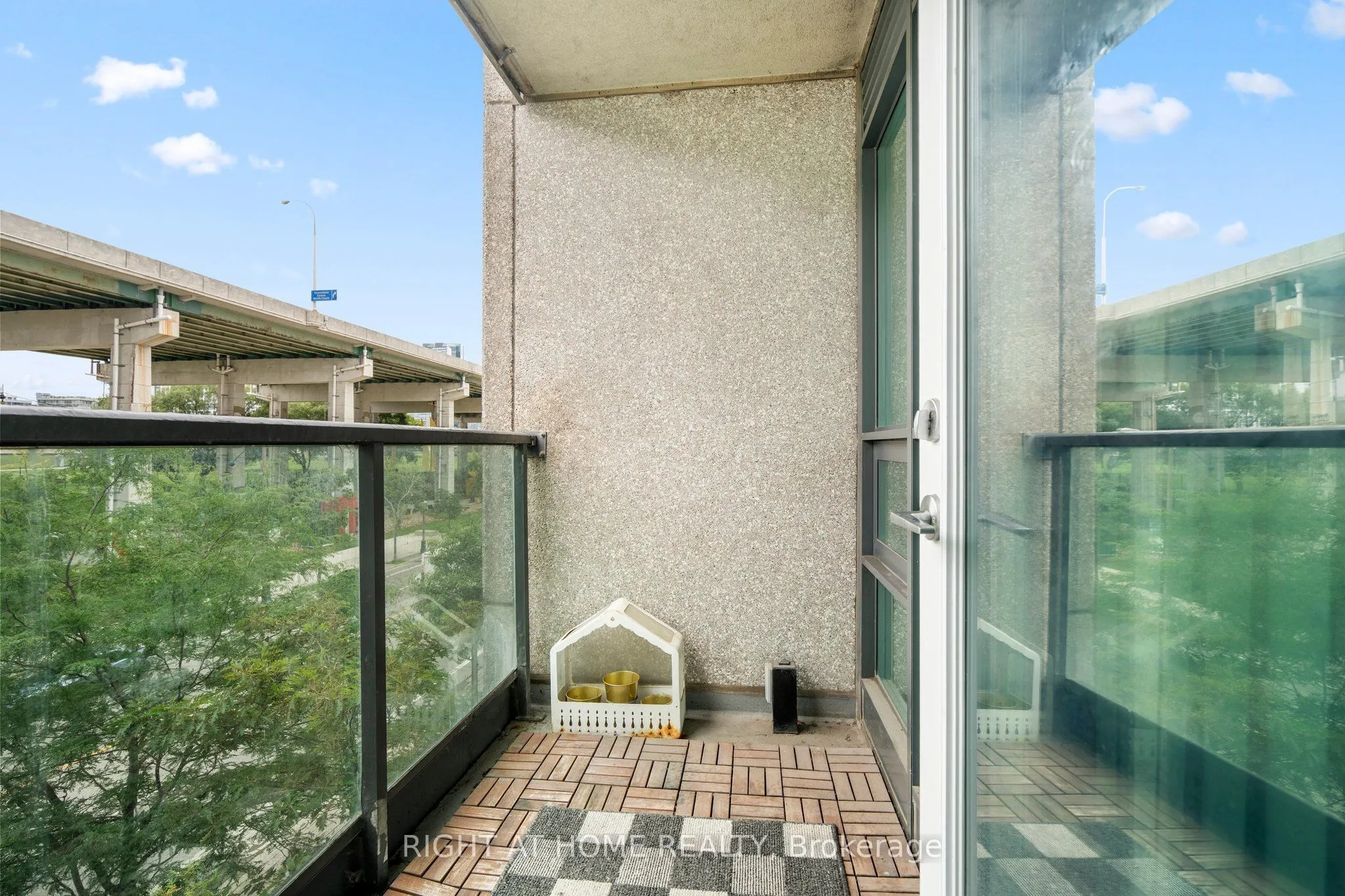 231 Fort York Boulevard #329