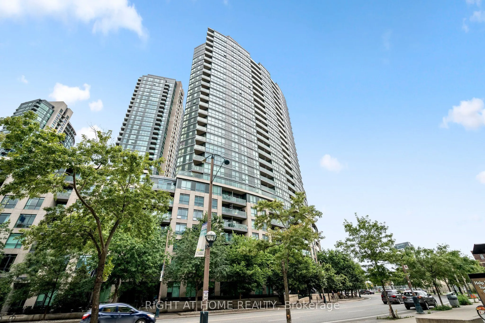 231 Fort York Boulevard #329