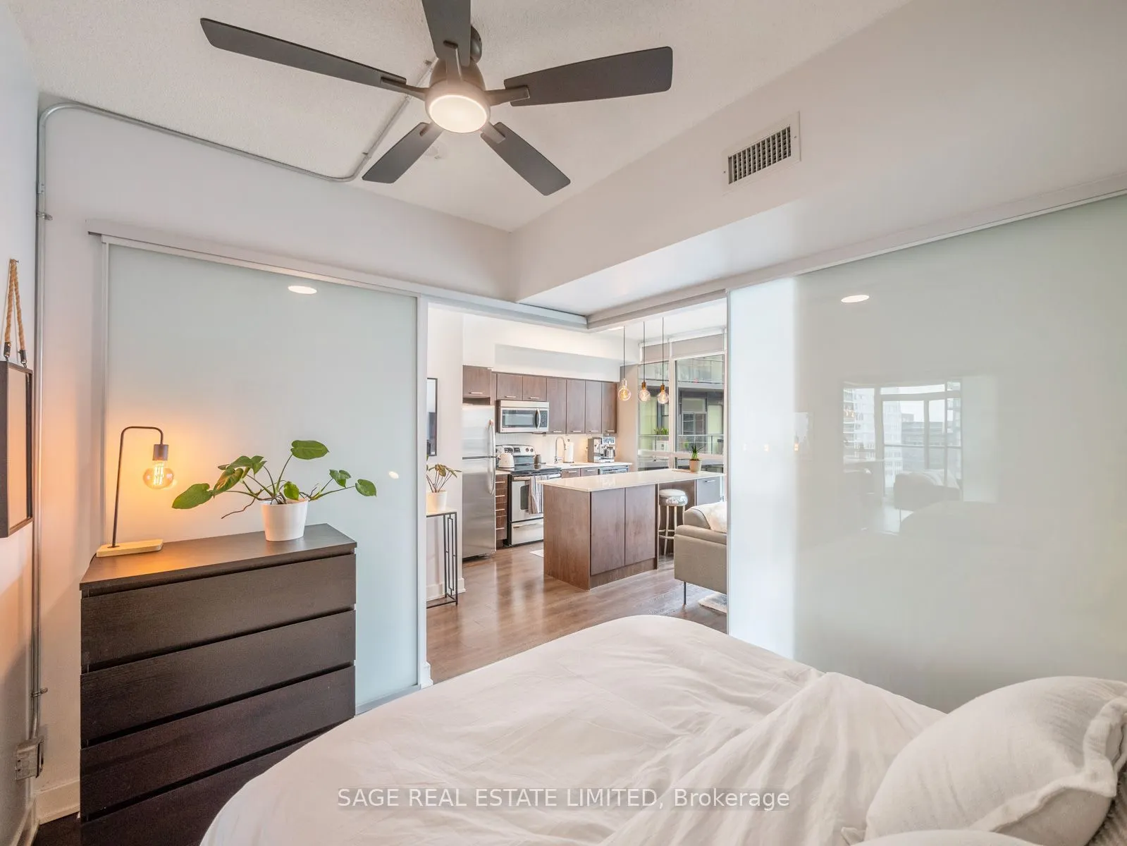 169 Fort York Boulevard #918