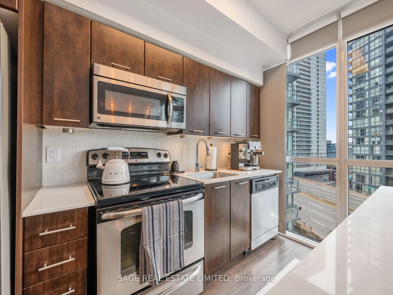 169 Fort York Boulevard #918