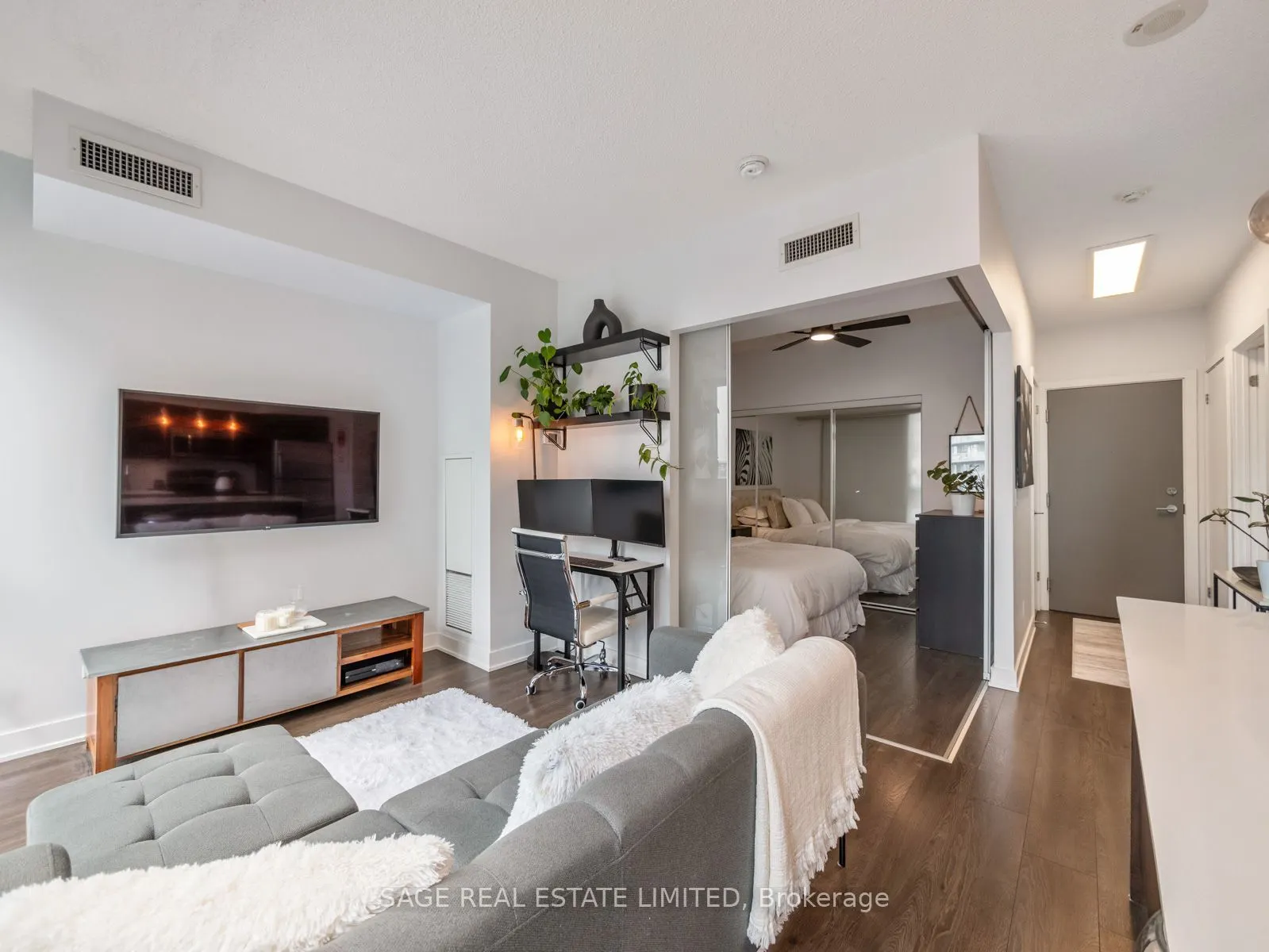 169 Fort York Boulevard #918