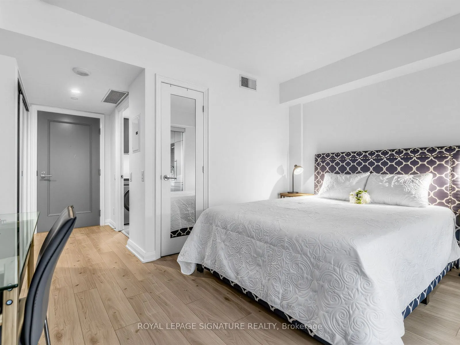155 Yorkville Avenue #1110