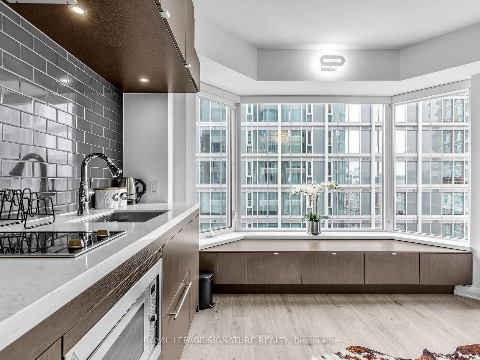 155 Yorkville Avenue #1110