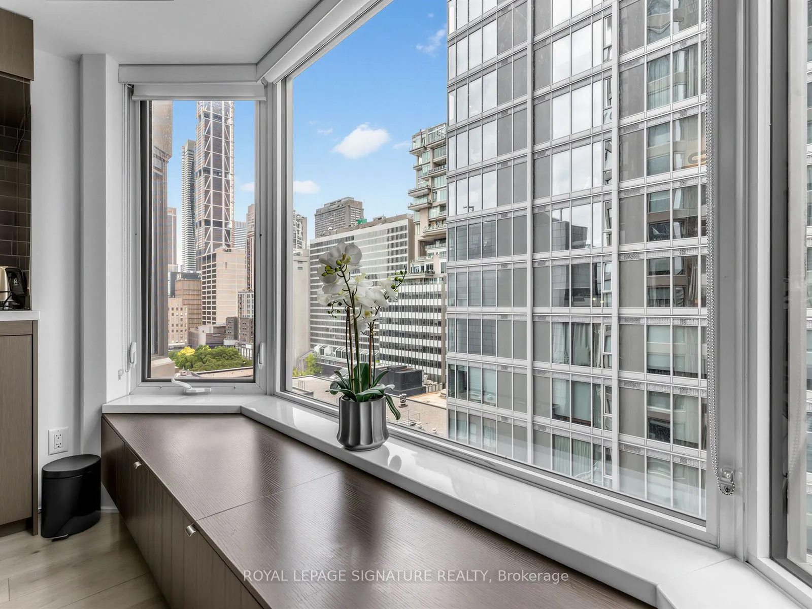 155 Yorkville Avenue #1110