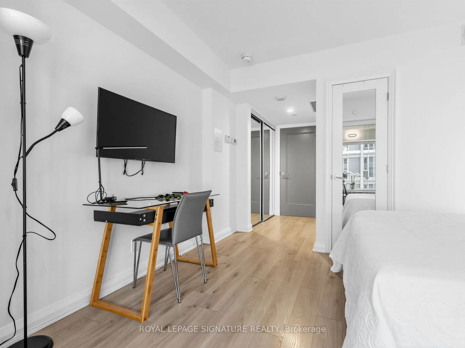 155 Yorkville Avenue #1110