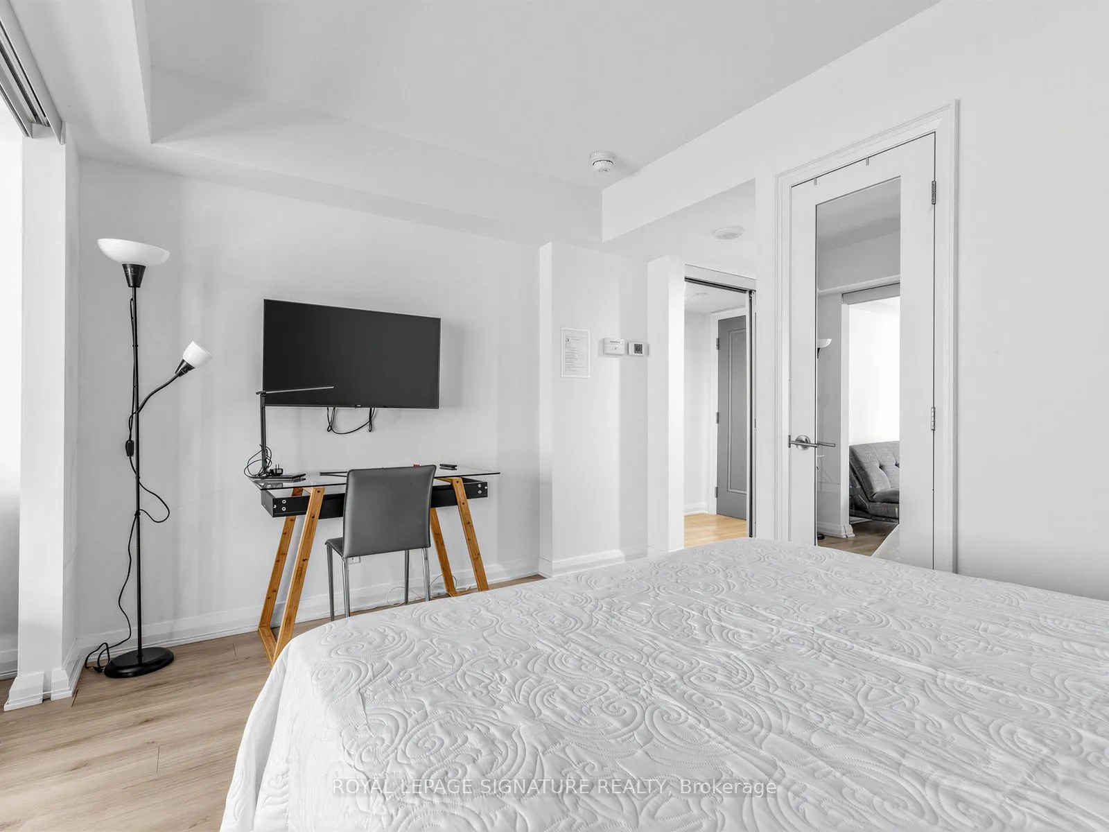 155 Yorkville Avenue #1110