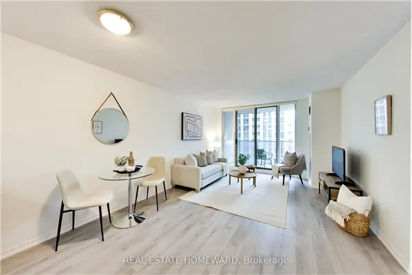 750 Bay Street #1511
