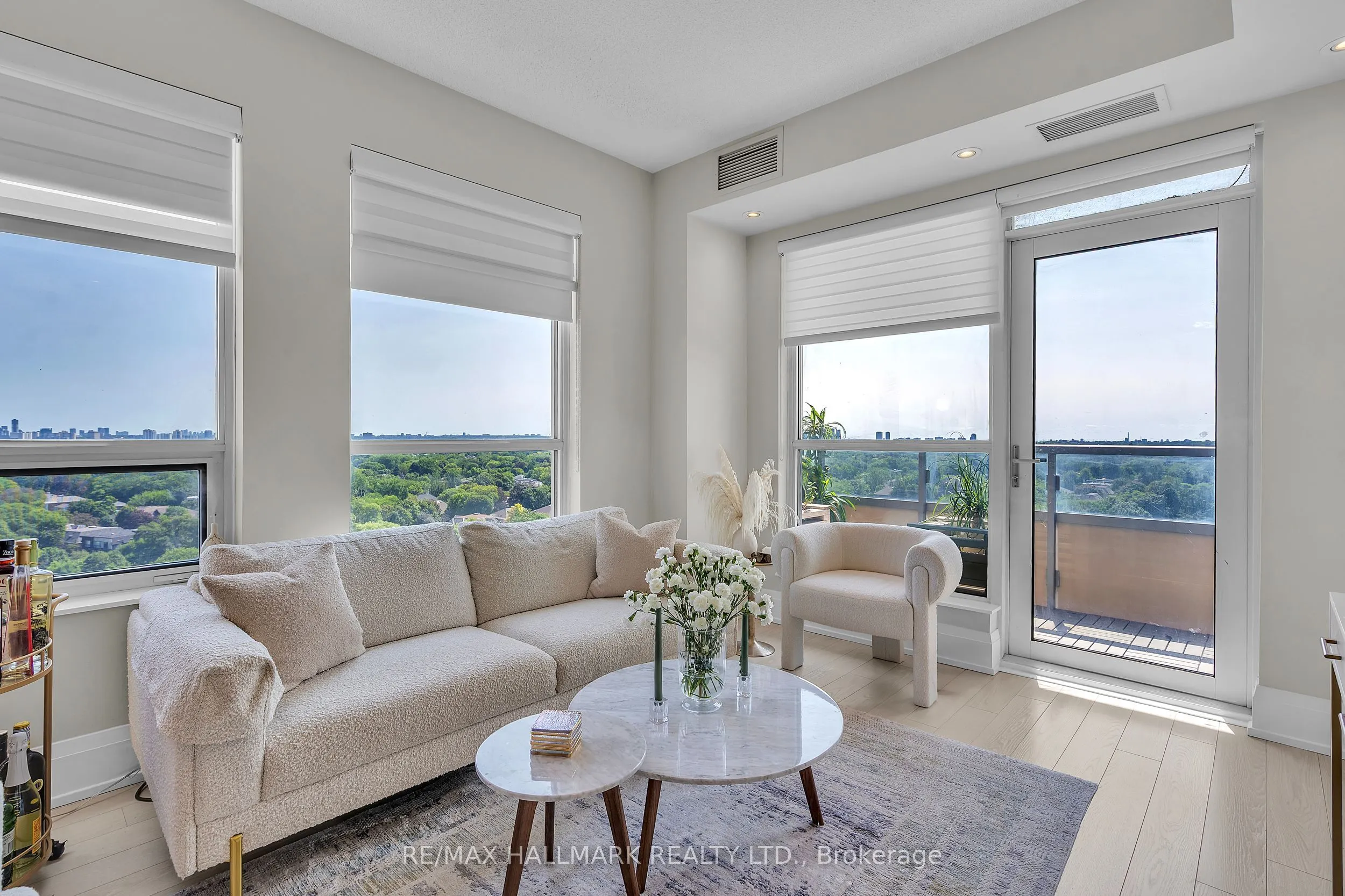 120 Harrison Garden Boulevard #1406
