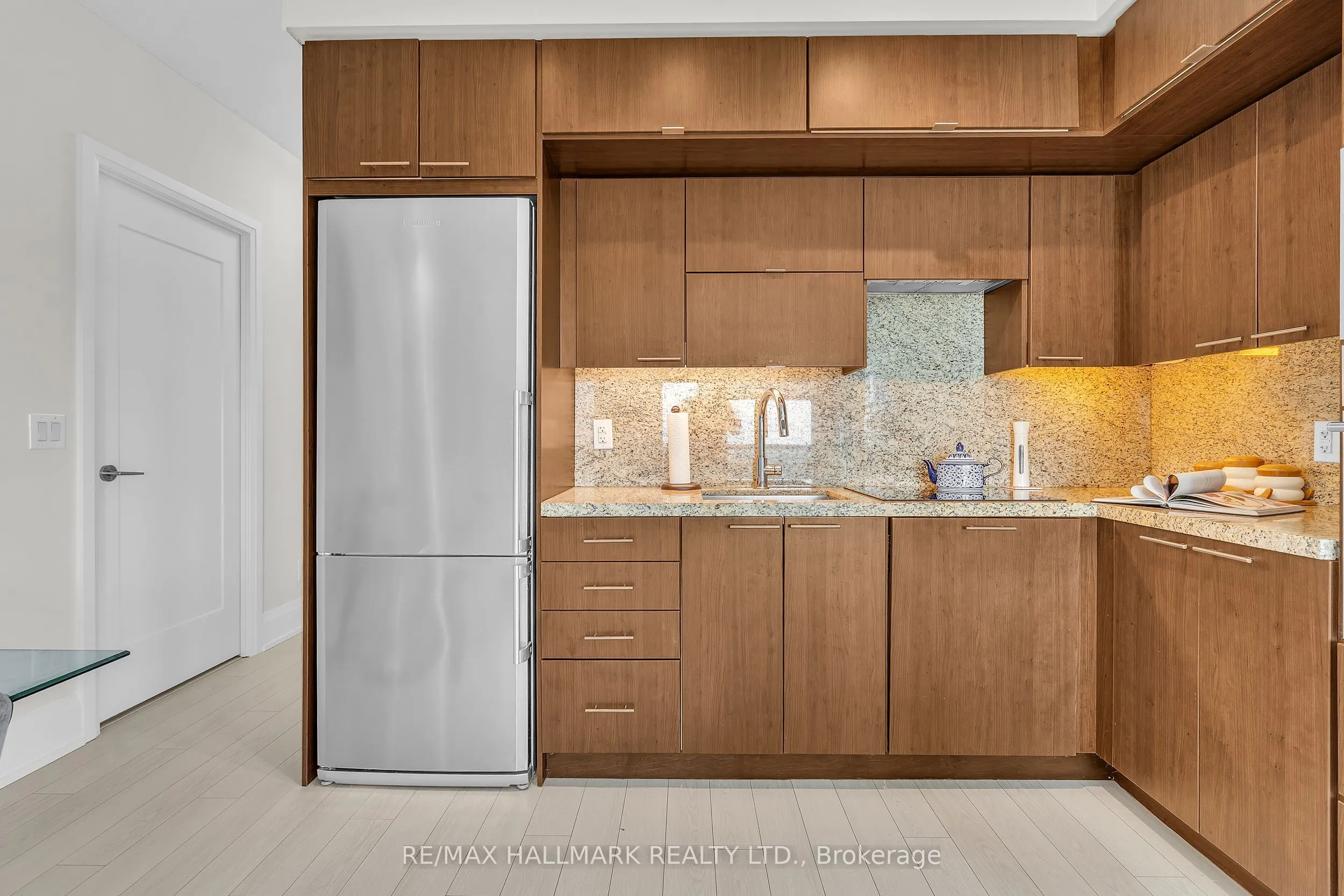 120 Harrison Garden Boulevard #1406