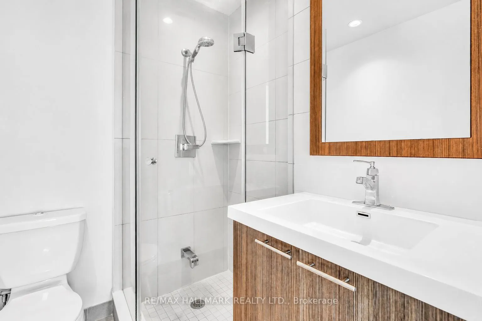 120 Harrison Garden Boulevard #1406