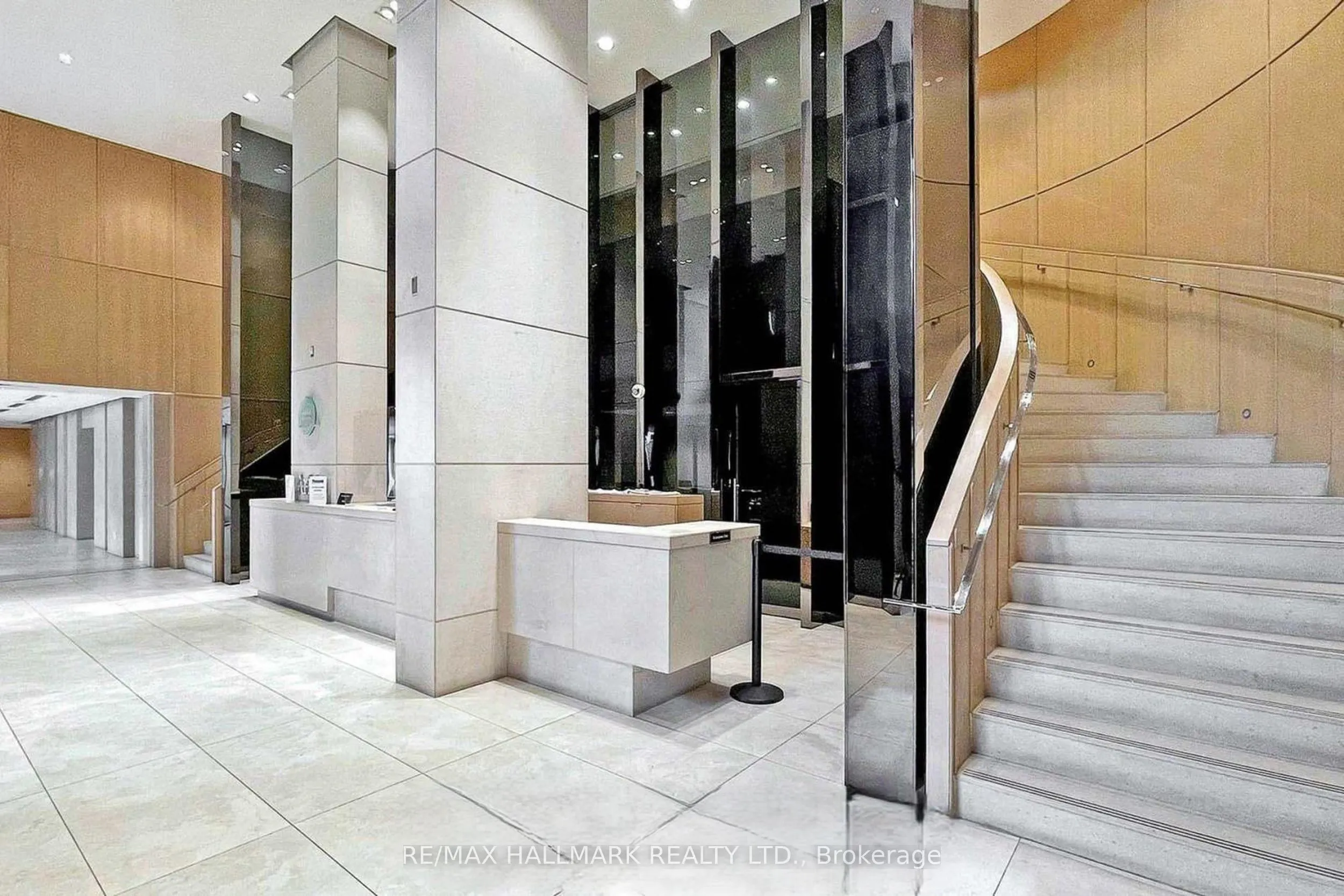 120 Harrison Garden Boulevard #1406