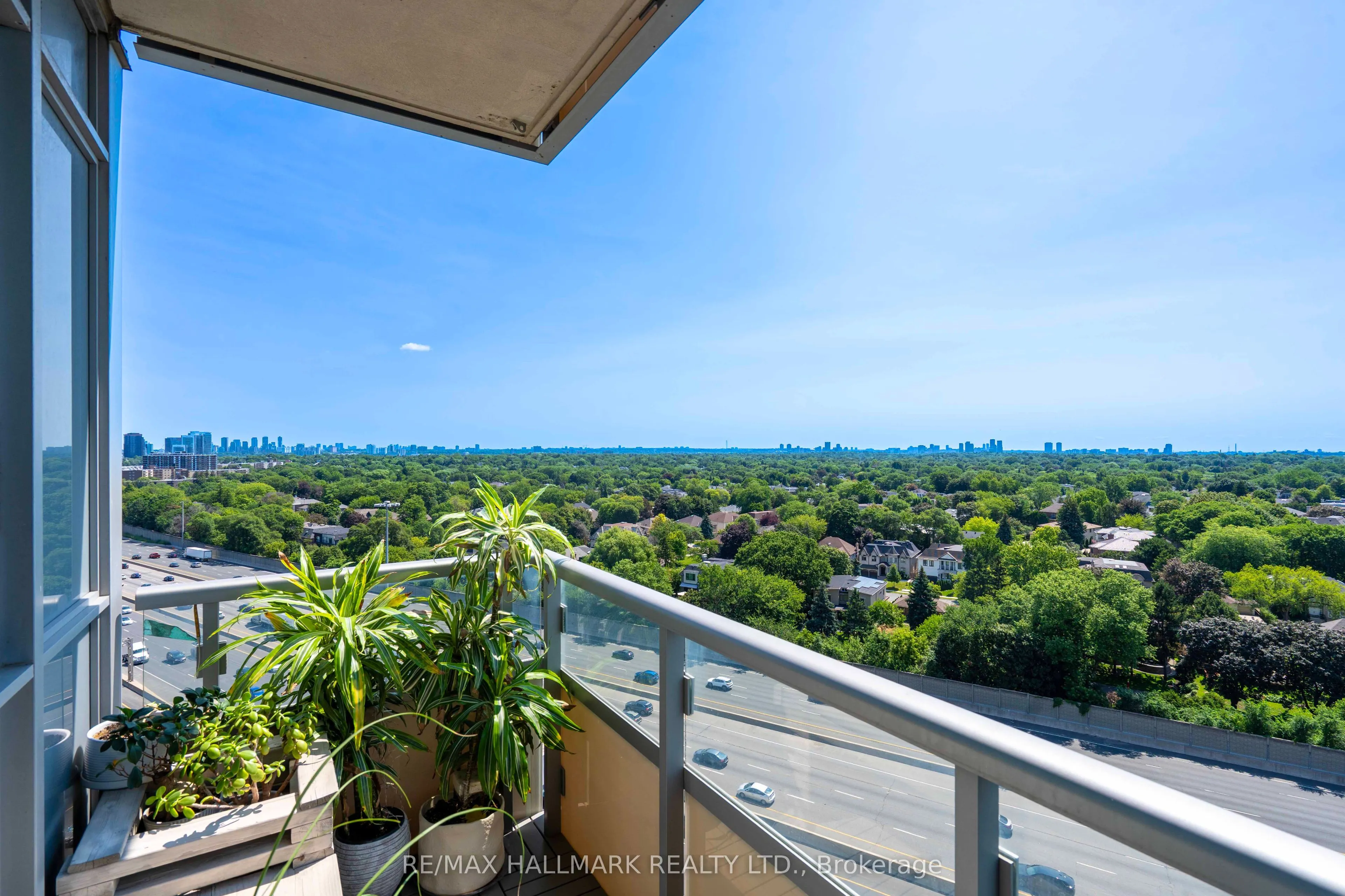 120 Harrison Garden Boulevard #1406