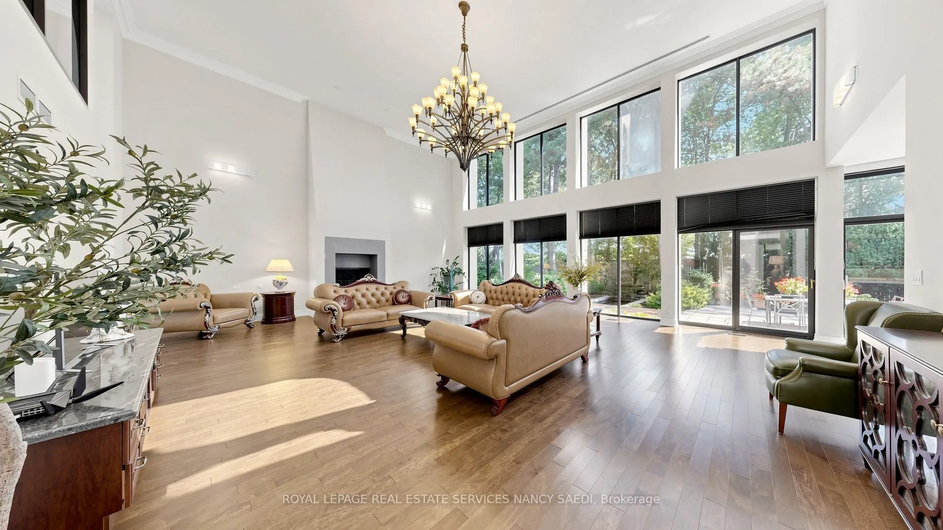 5 Abrams Place