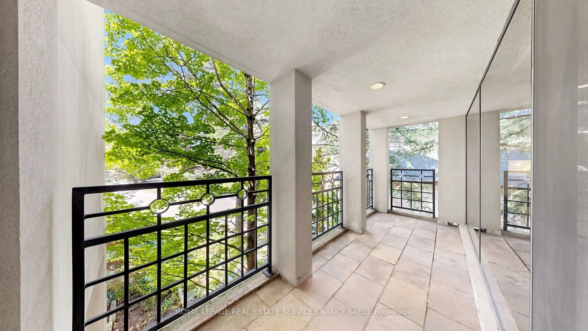 5 Abrams Place