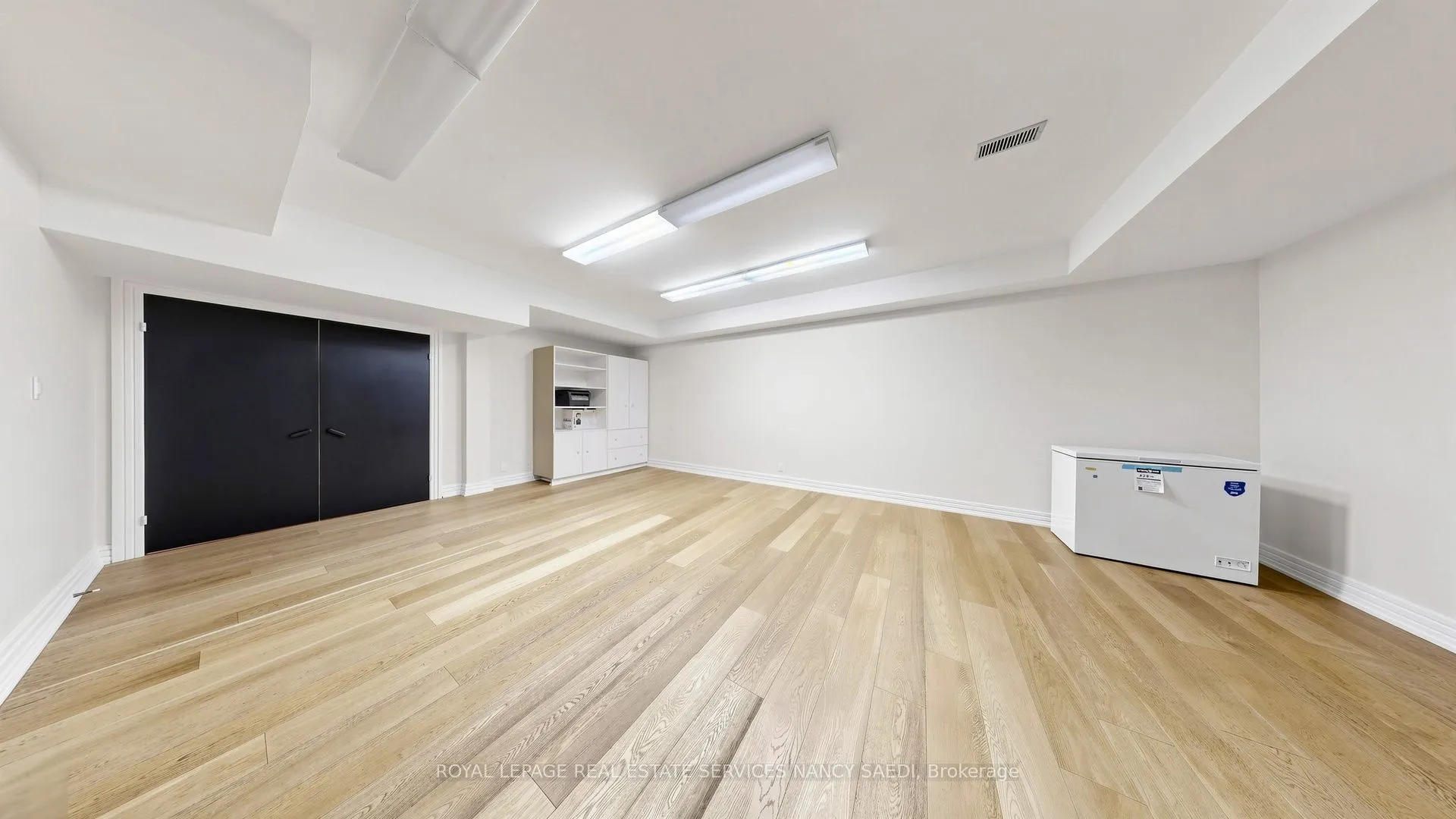 5 Abrams Place