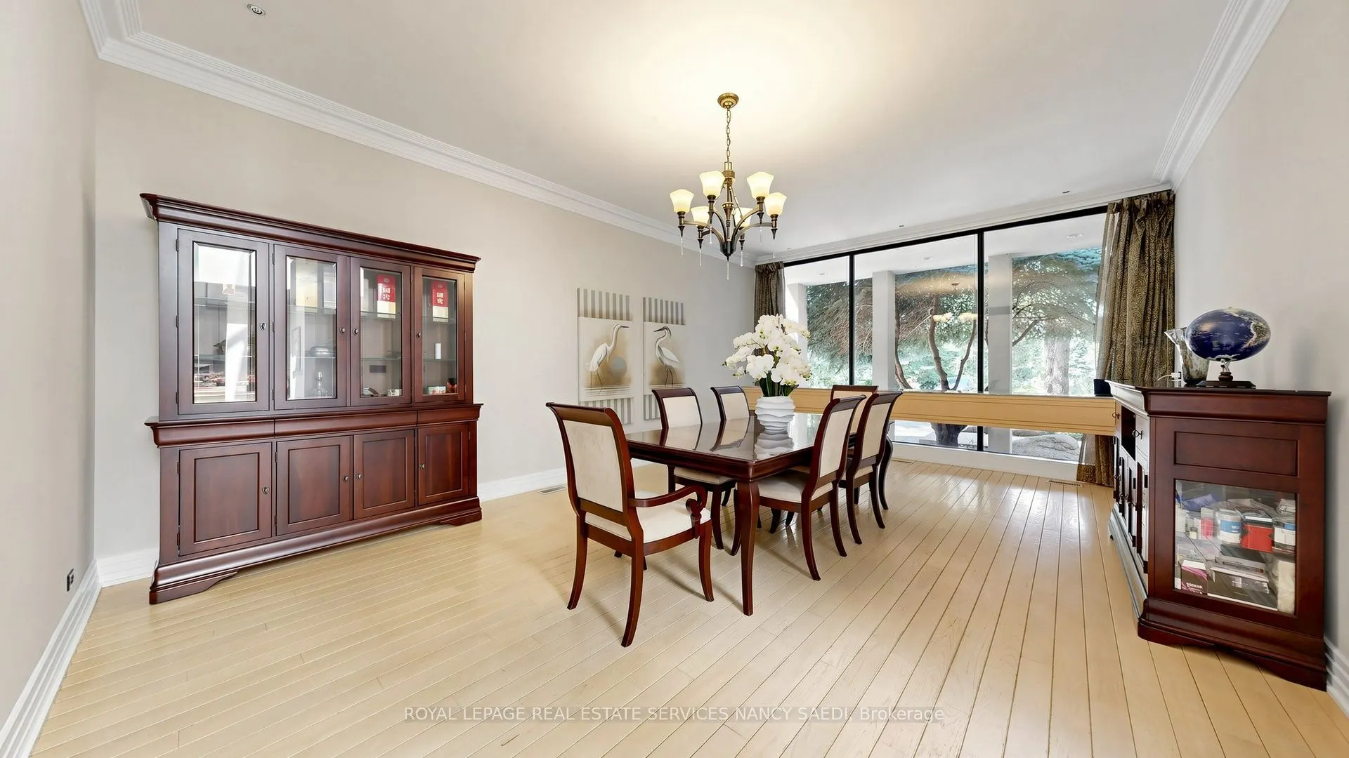 5 Abrams Place