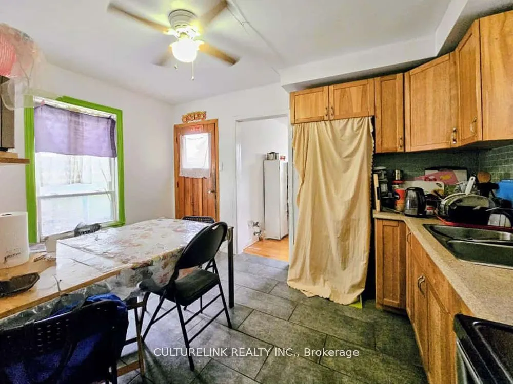 52 Palmerston Avenue