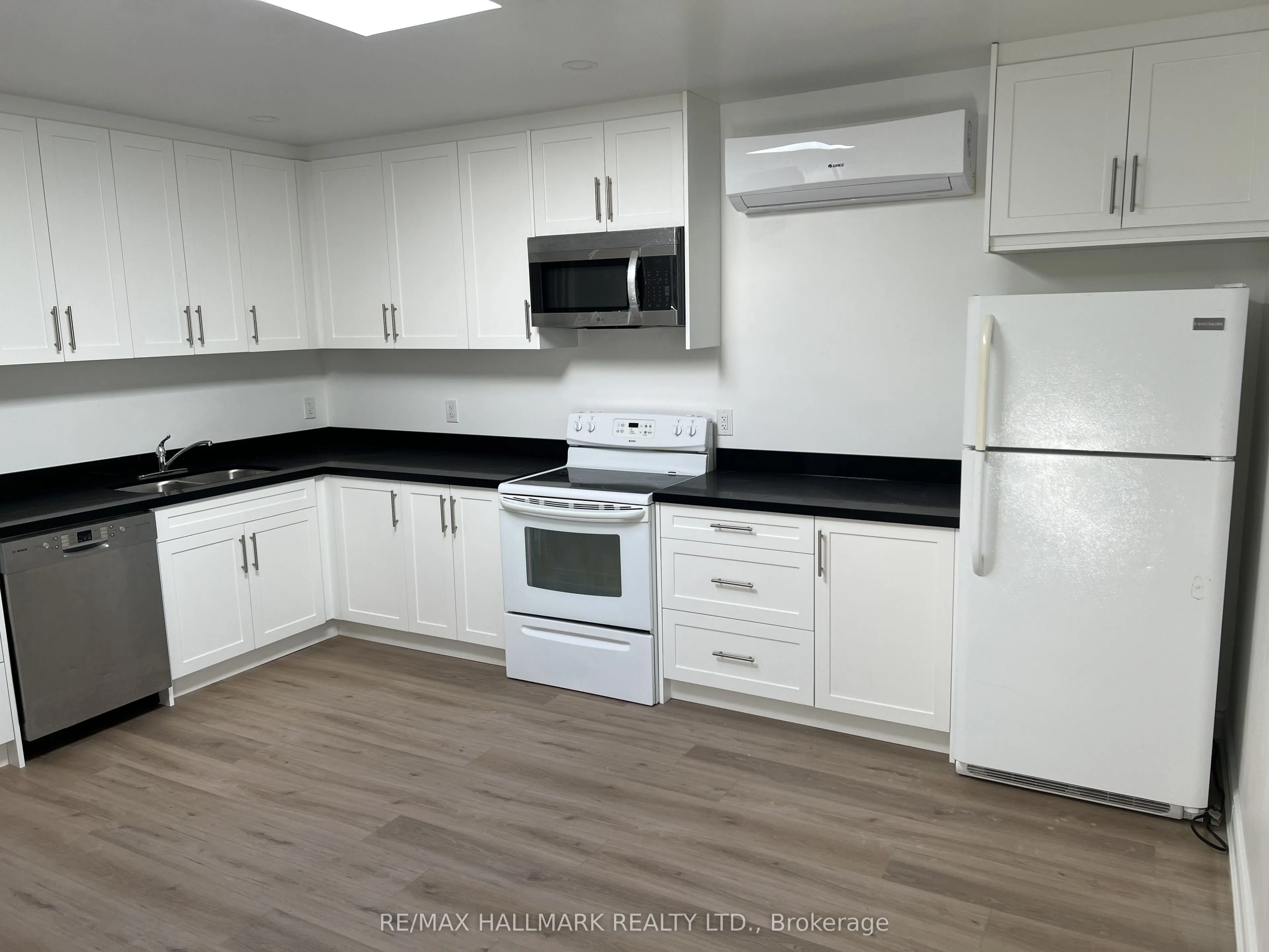 48R Bradgate Road