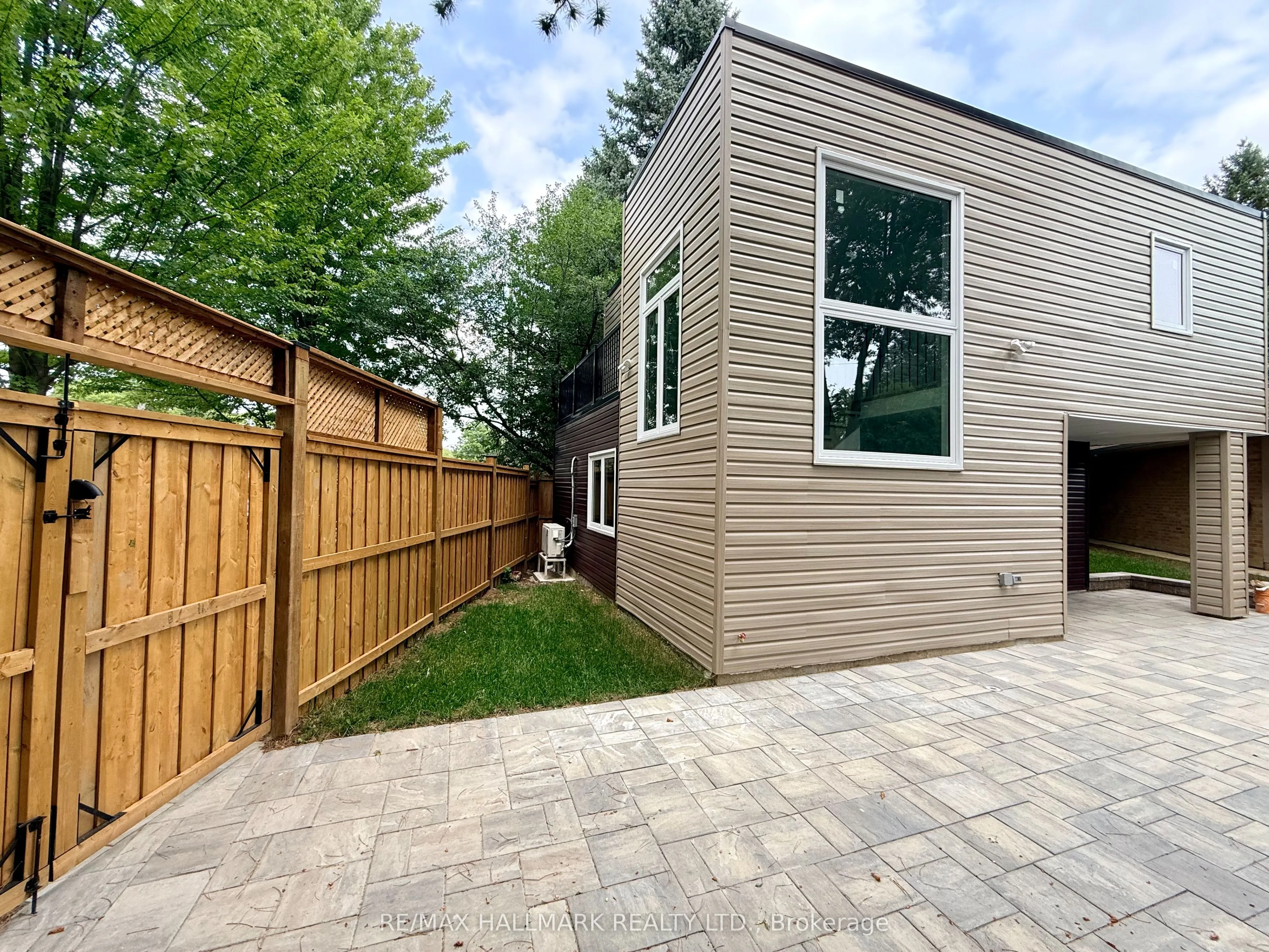 48R Bradgate Road