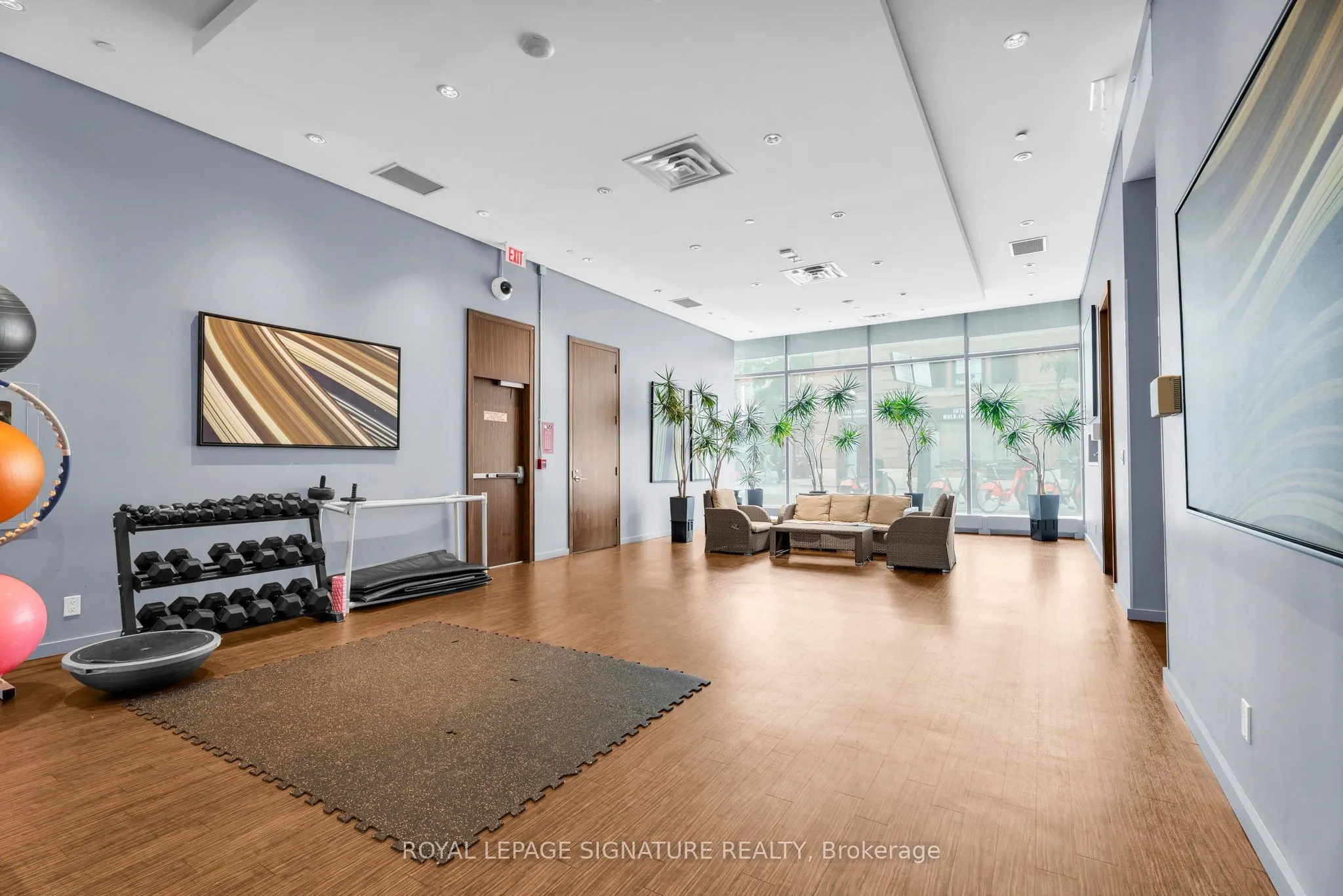 33 Lombard Street #316
