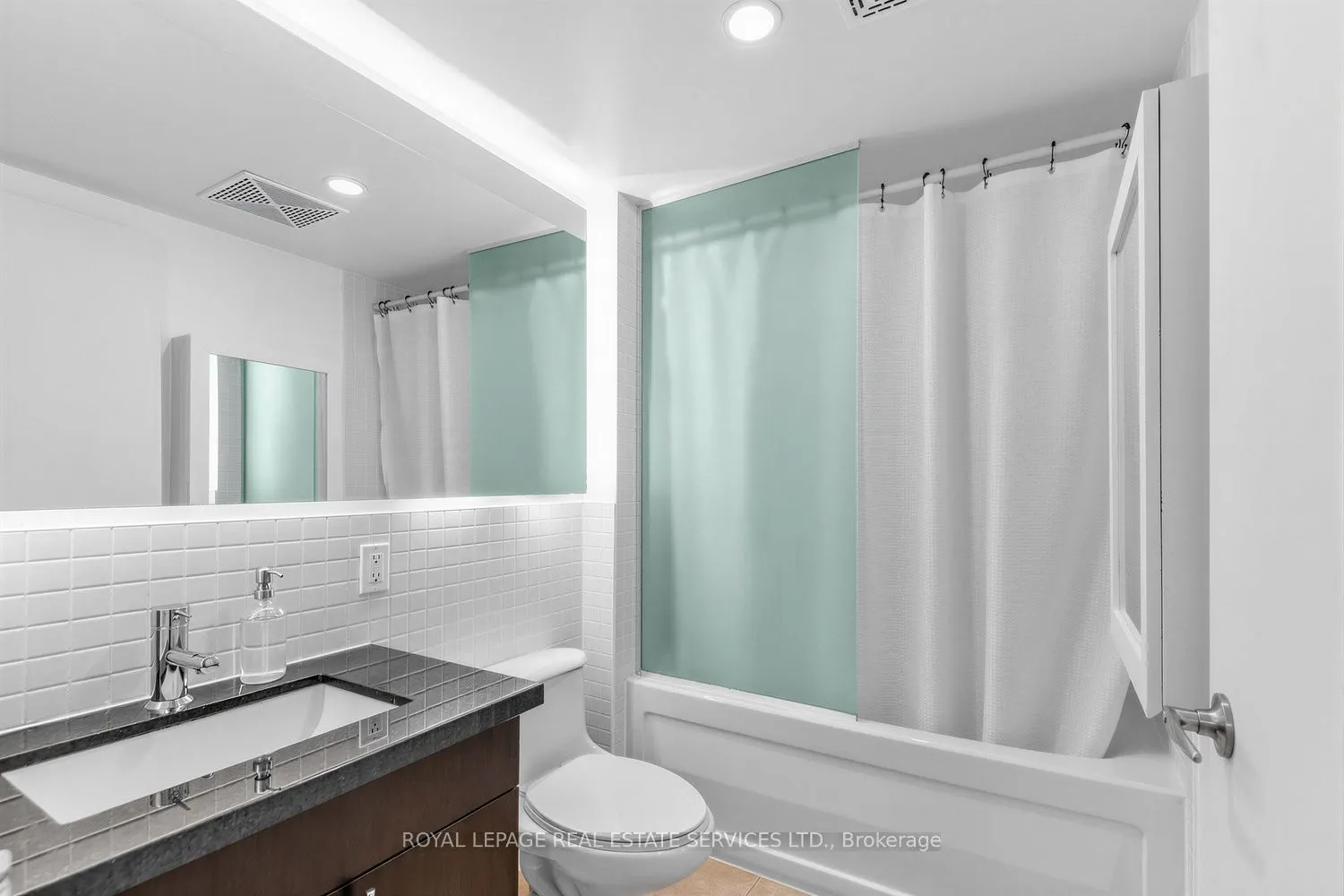 1005 King Street W #337