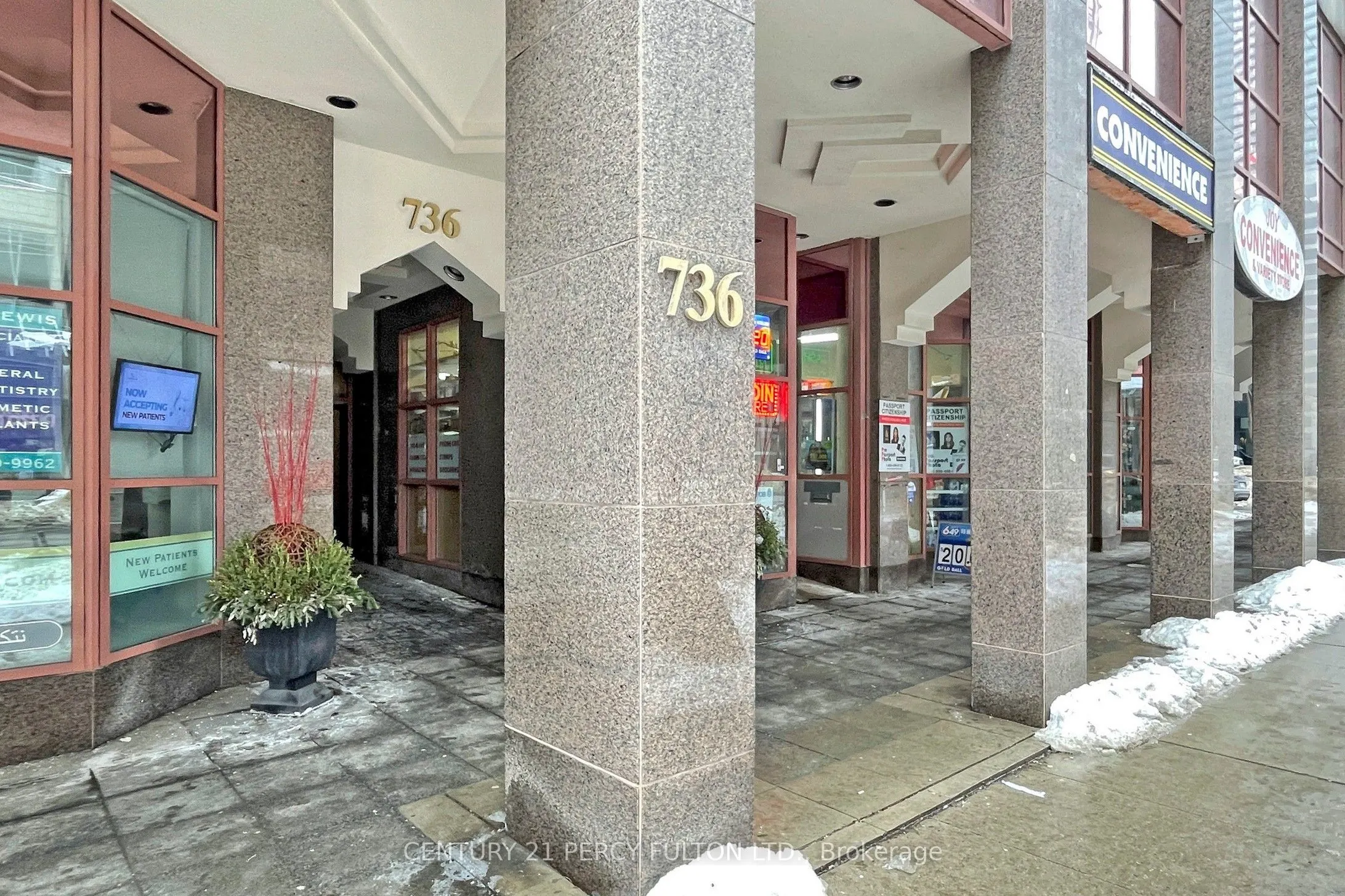 736 Bay Street #703