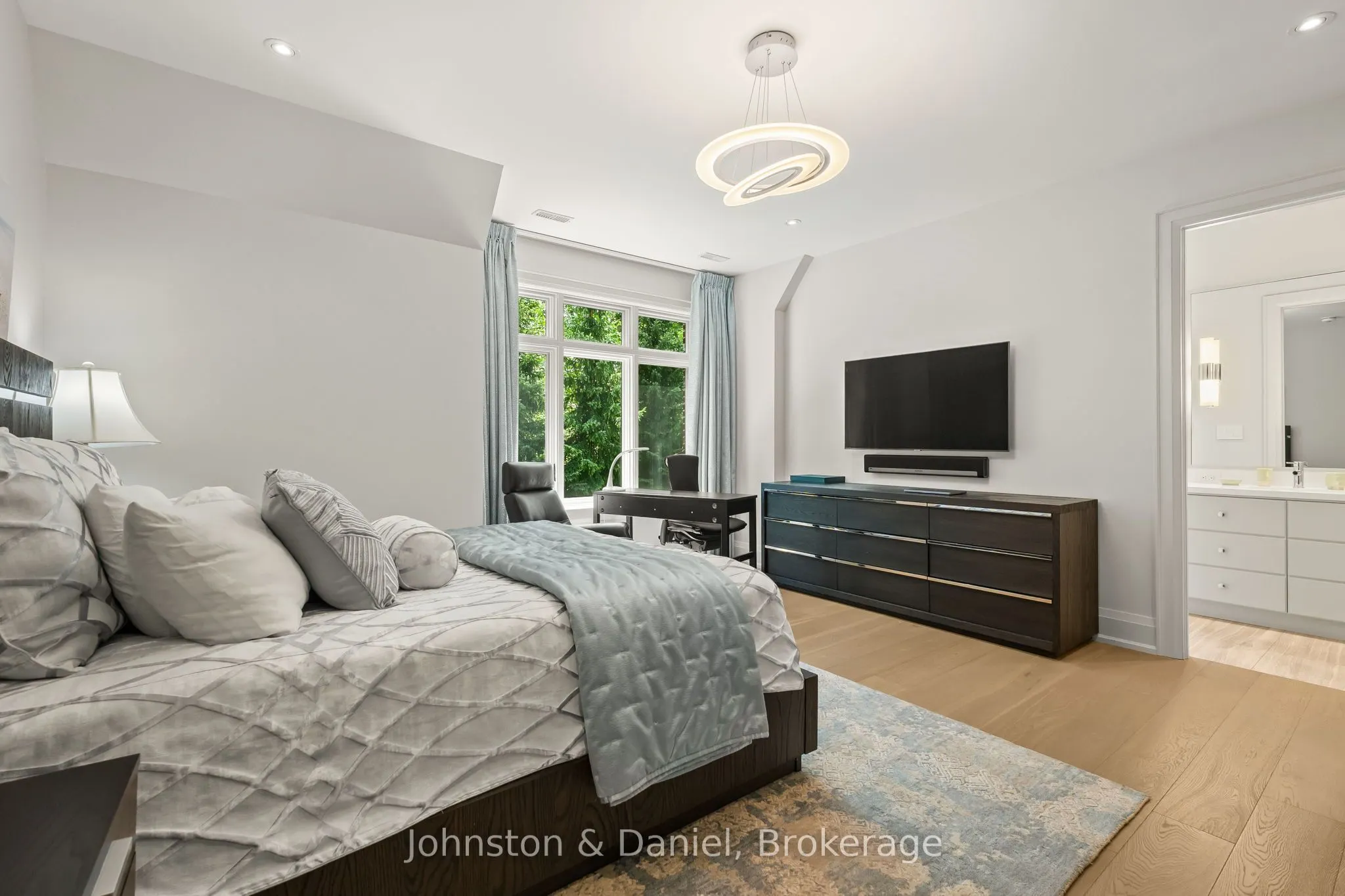 5 Pine Forest Road