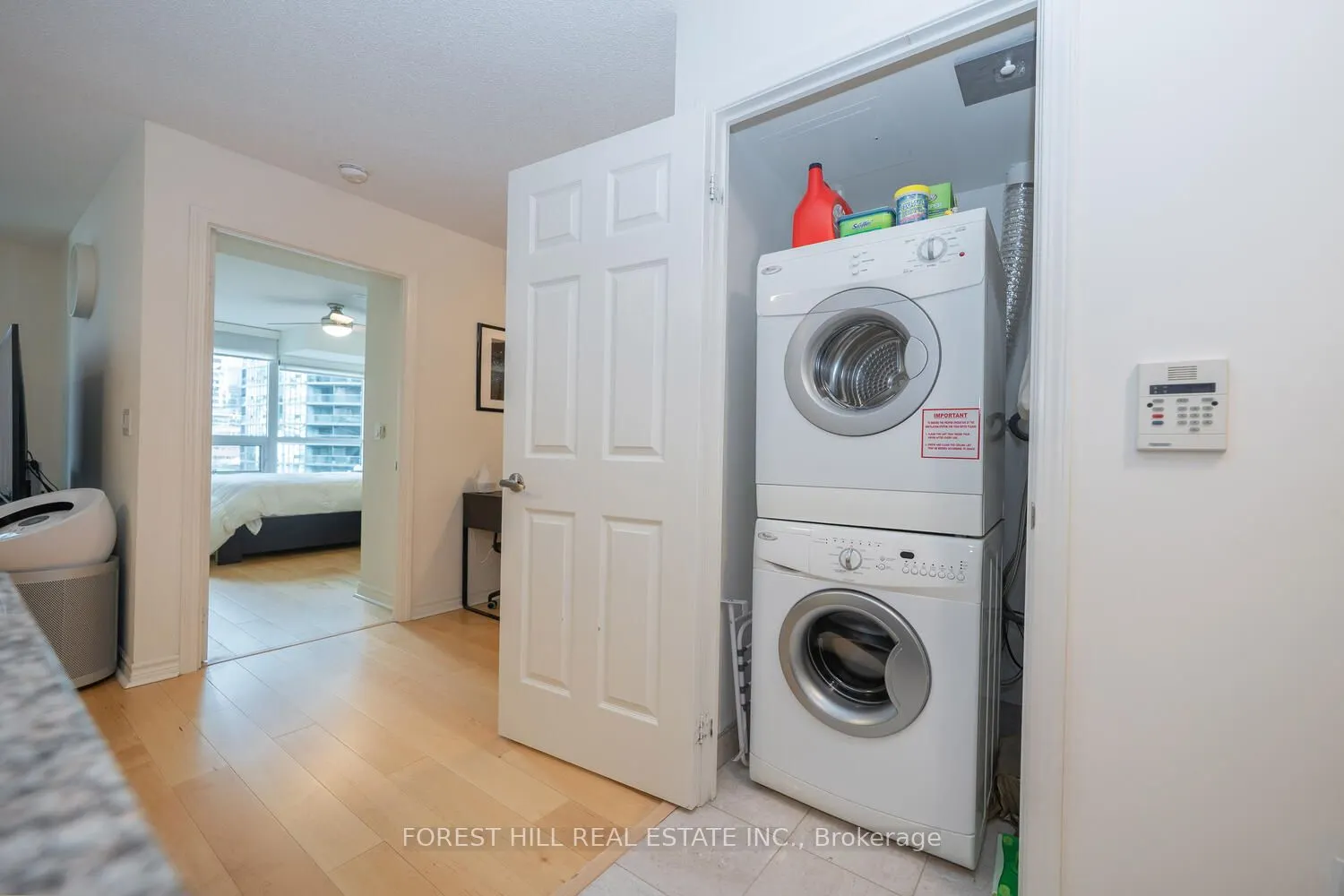 25 Lower Simcoe Street #1120