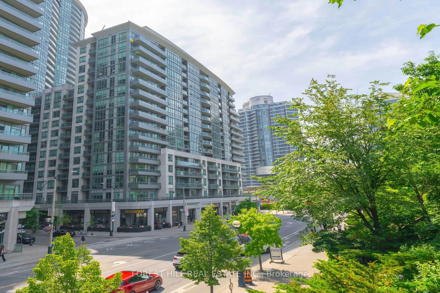25 Lower Simcoe Street #1120