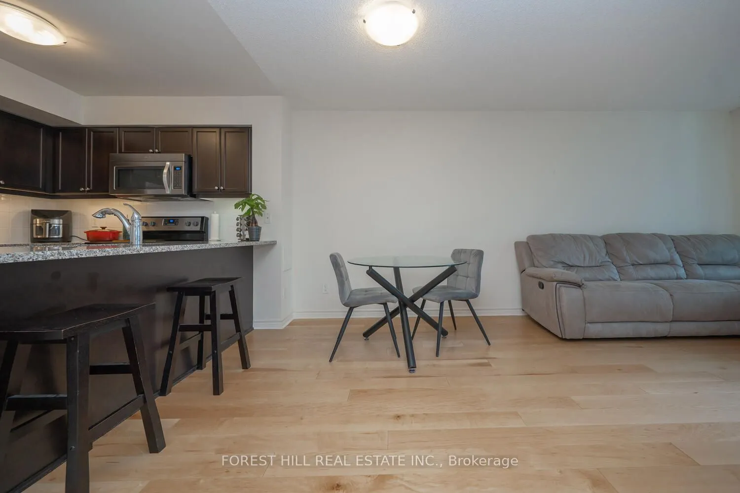 25 Lower Simcoe Street #1120