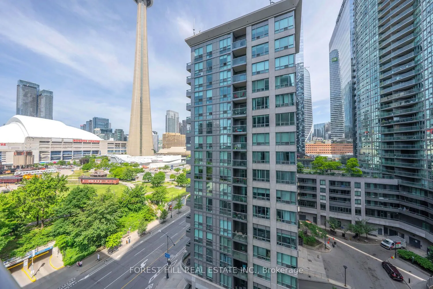 25 Lower Simcoe Street #1120