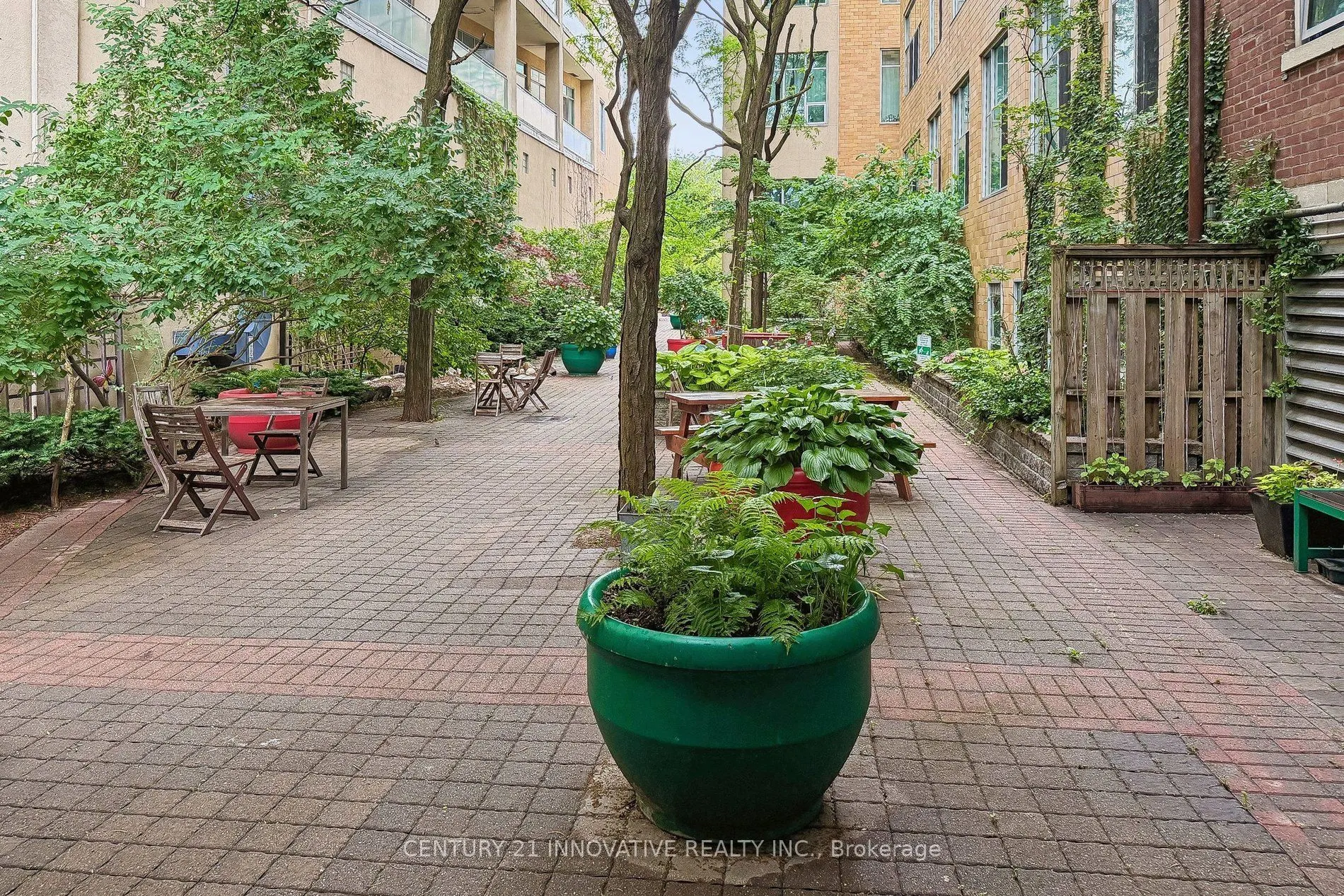 160 Baldwin St Street #420