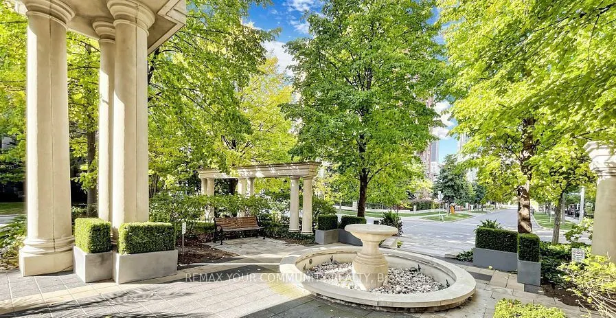 78 Harrison Garden Boulevard #103