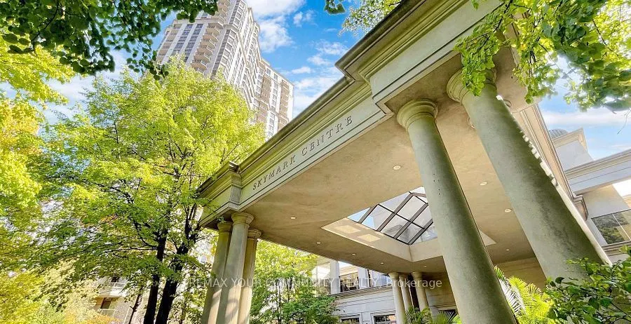 78 Harrison Garden Boulevard #103