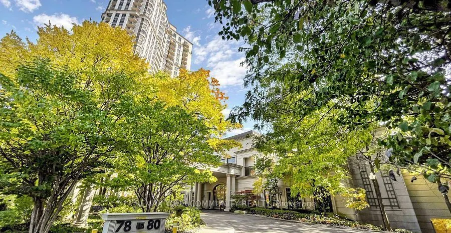 78 Harrison Garden Boulevard #103