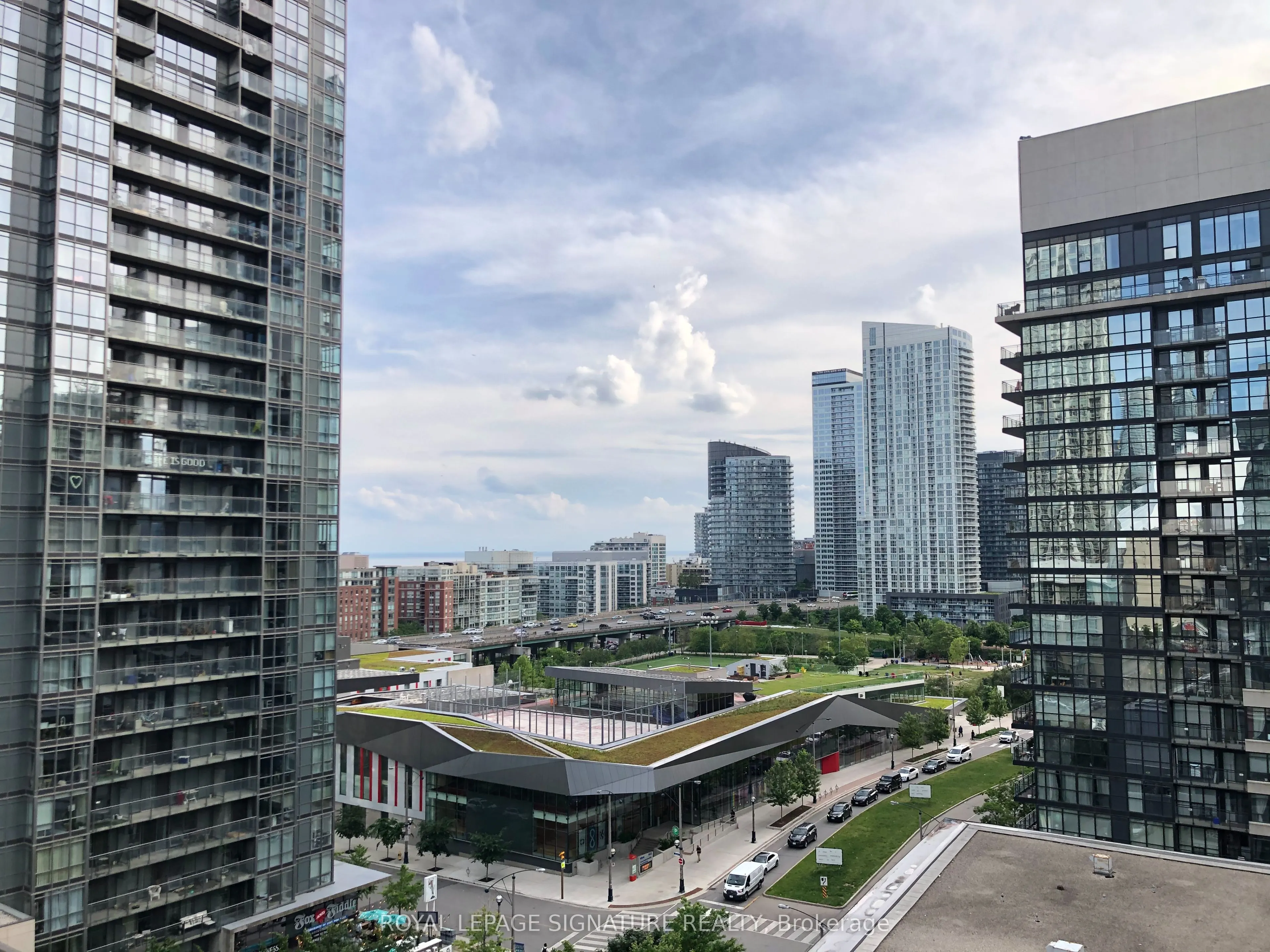 4K Spadina Avenue #1121