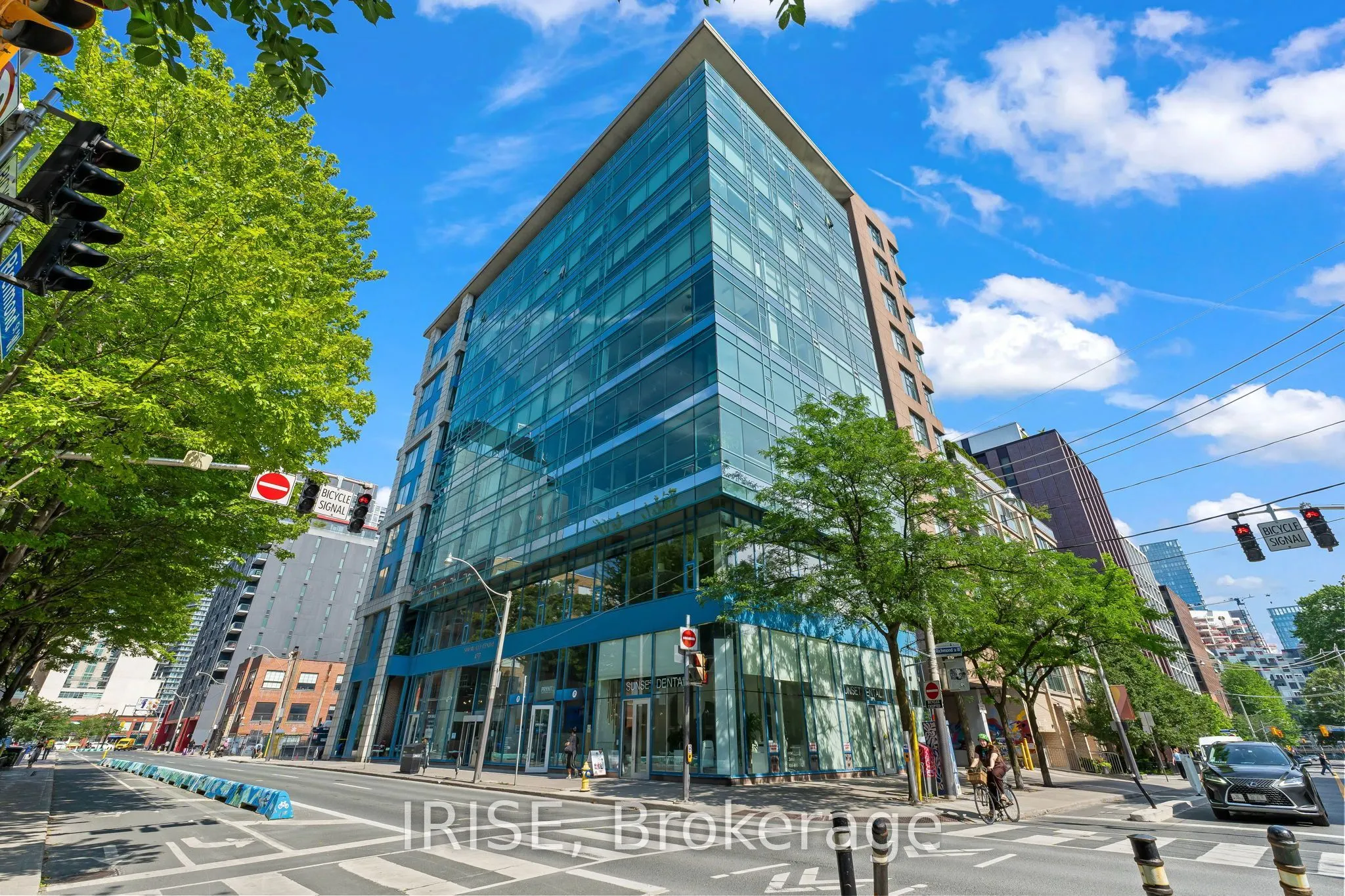 477 Richmond Street W #305