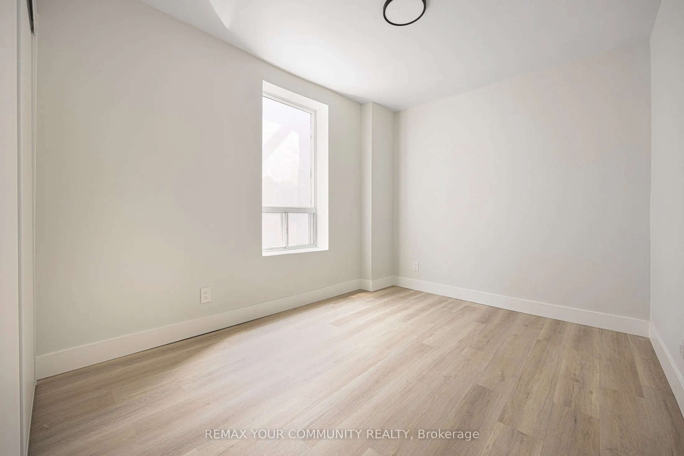1146 College Street #3