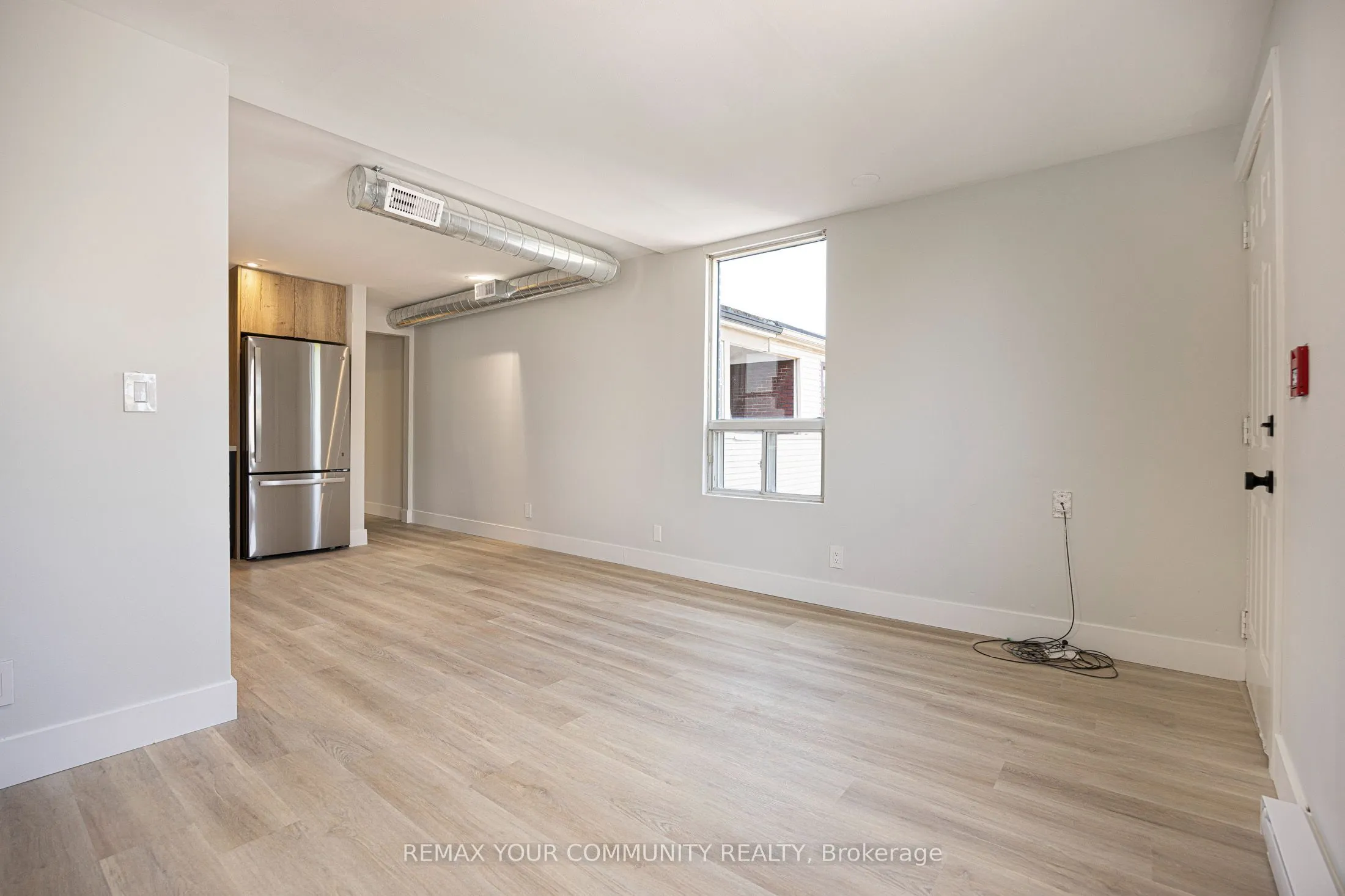 1146 College Street #3