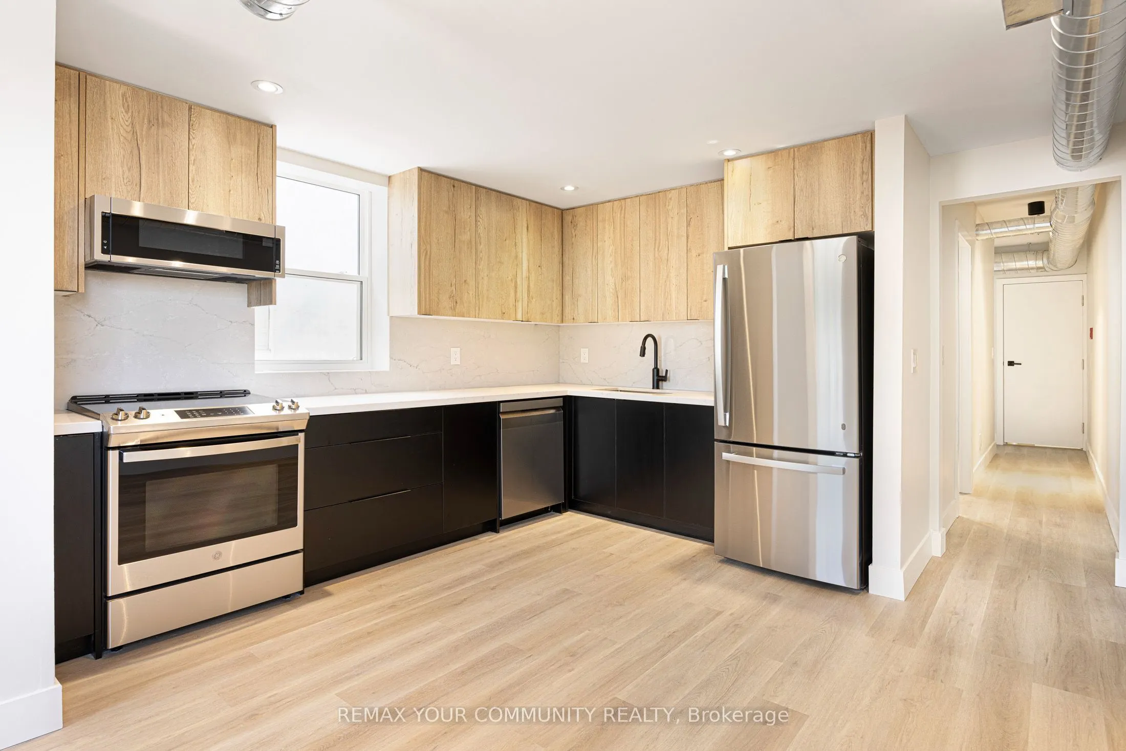 1146 College Street #3
