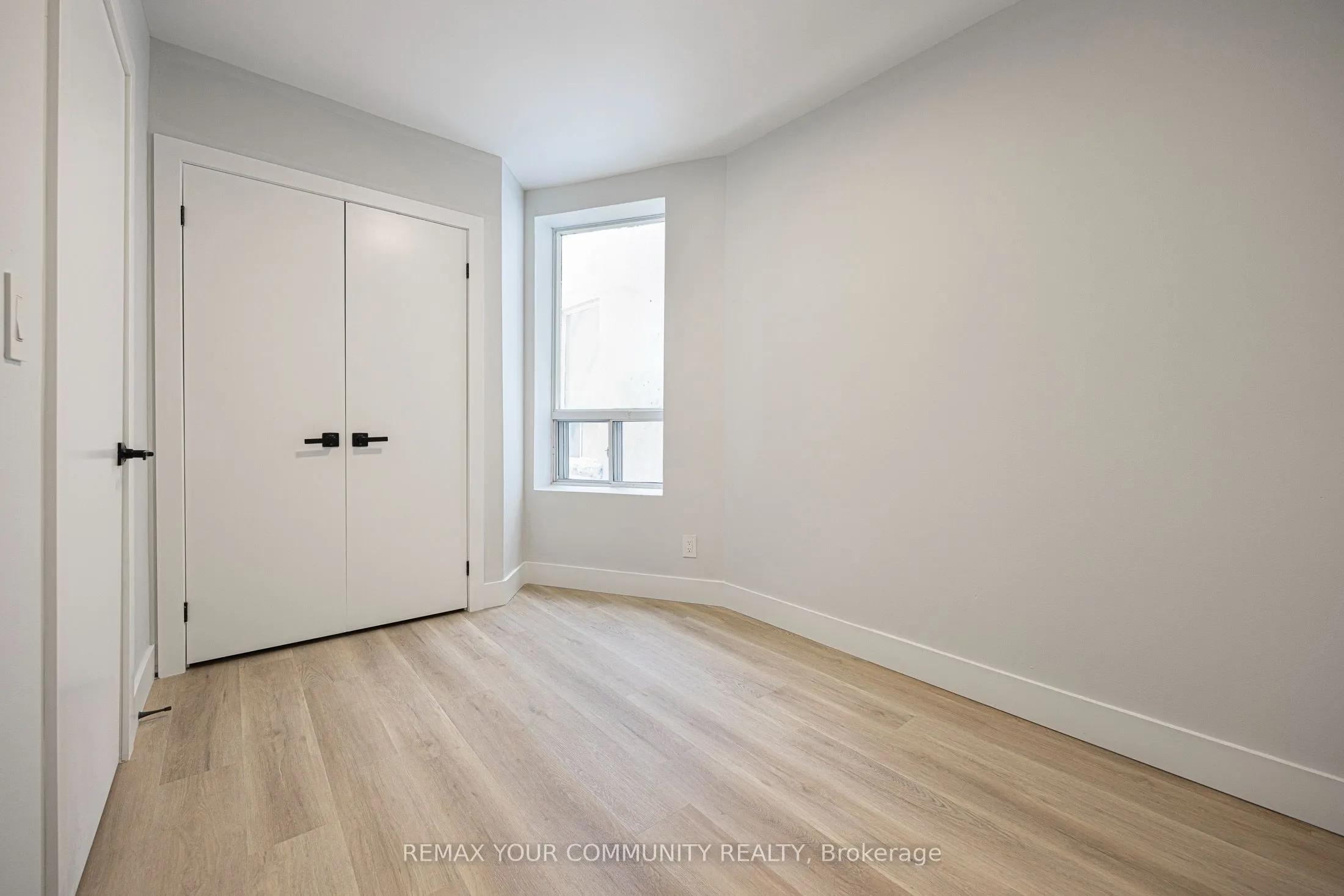 1146 College Street #3