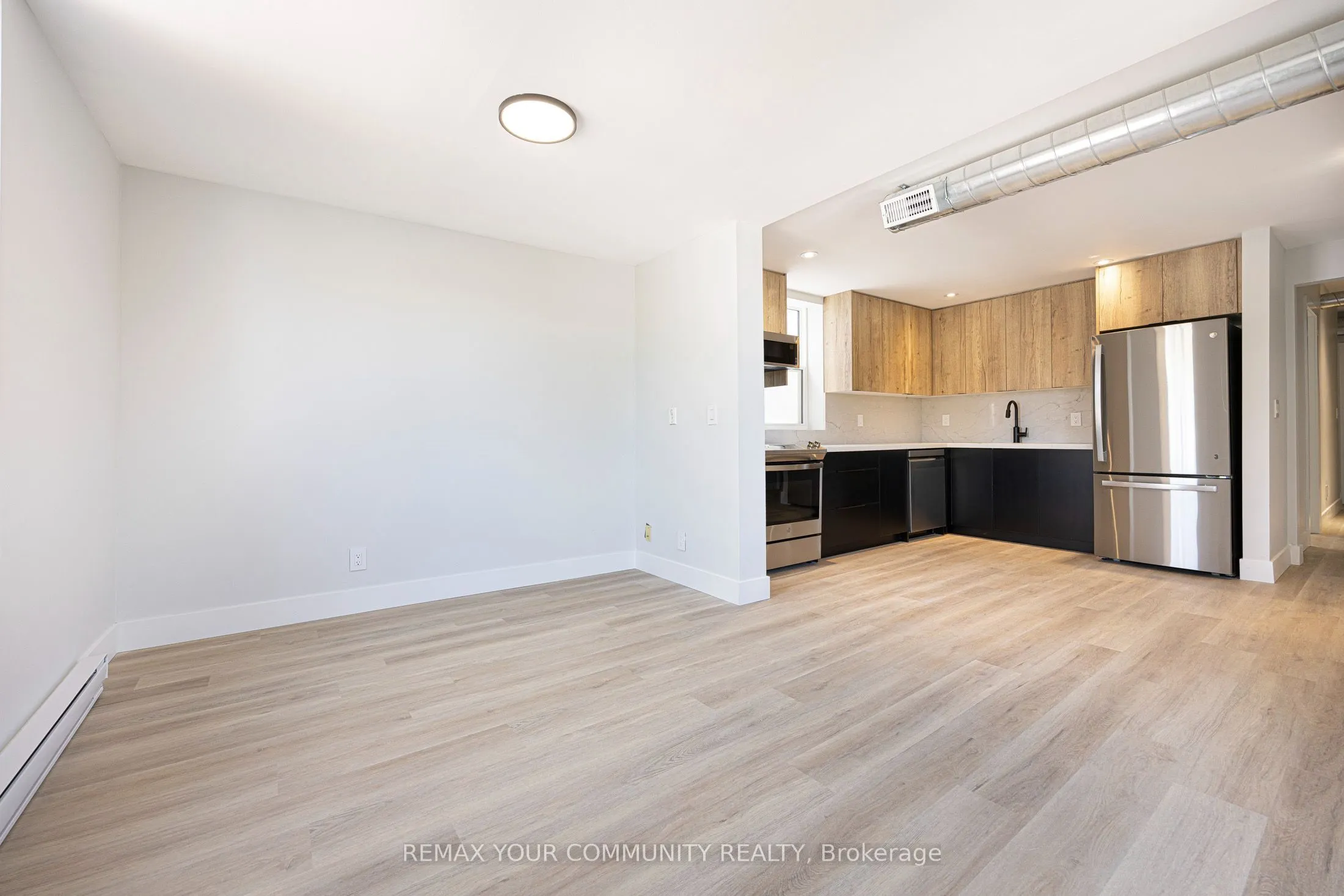 1146 College Street #3