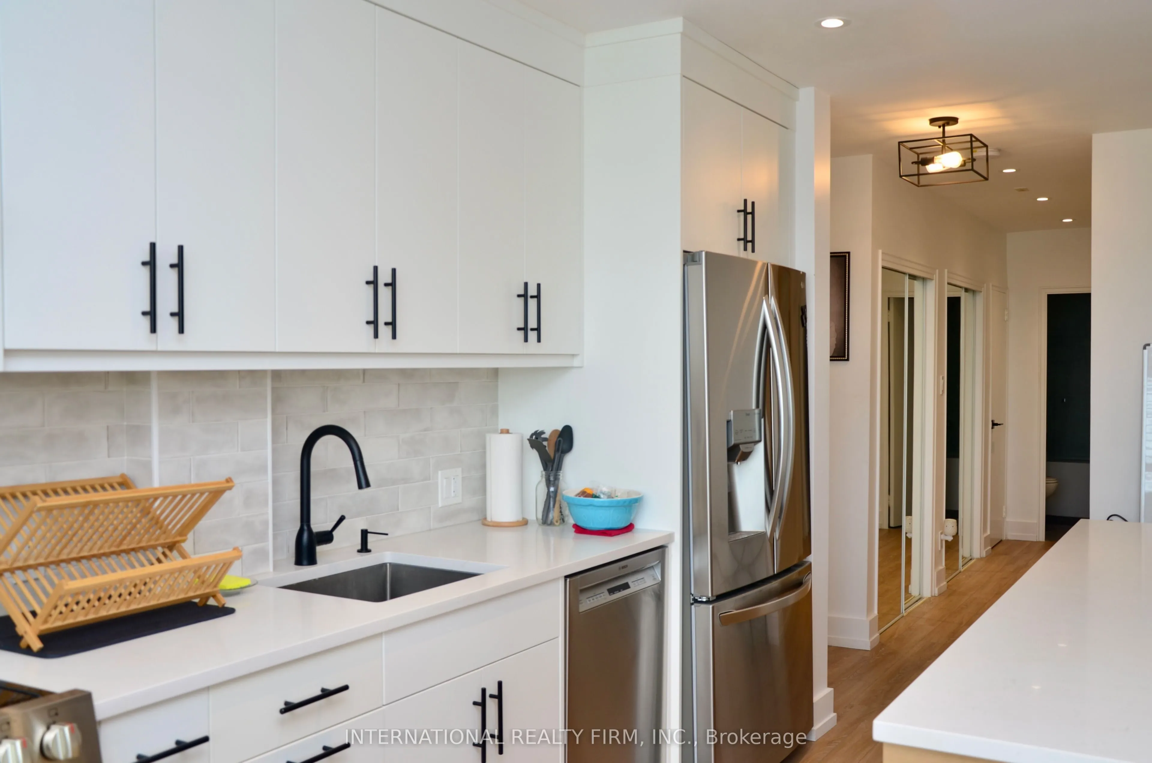 219 Wilson Avenue #404